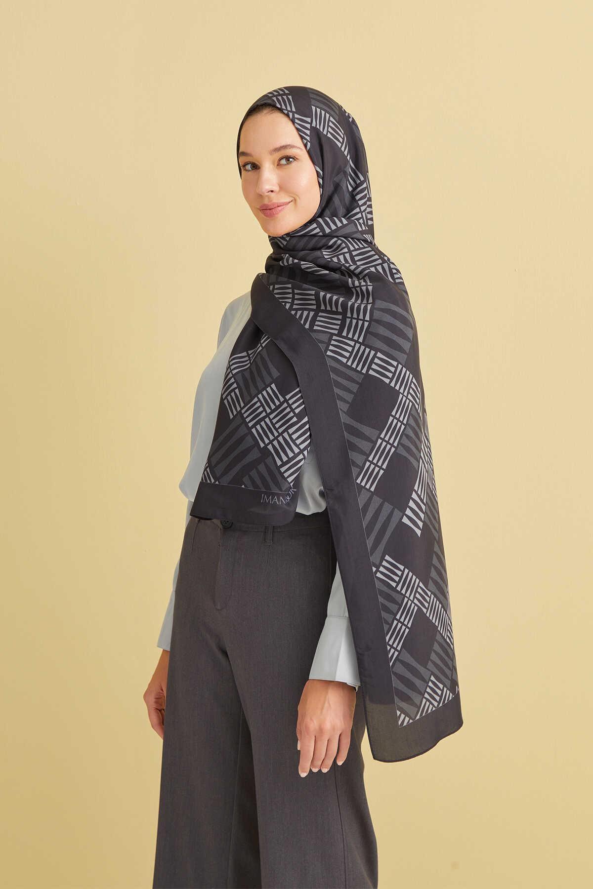 Yüz Şeklinize Göre Şal ve Eşarp Bağlama Teknikleri: Pratik Rehber - Eser Giyim