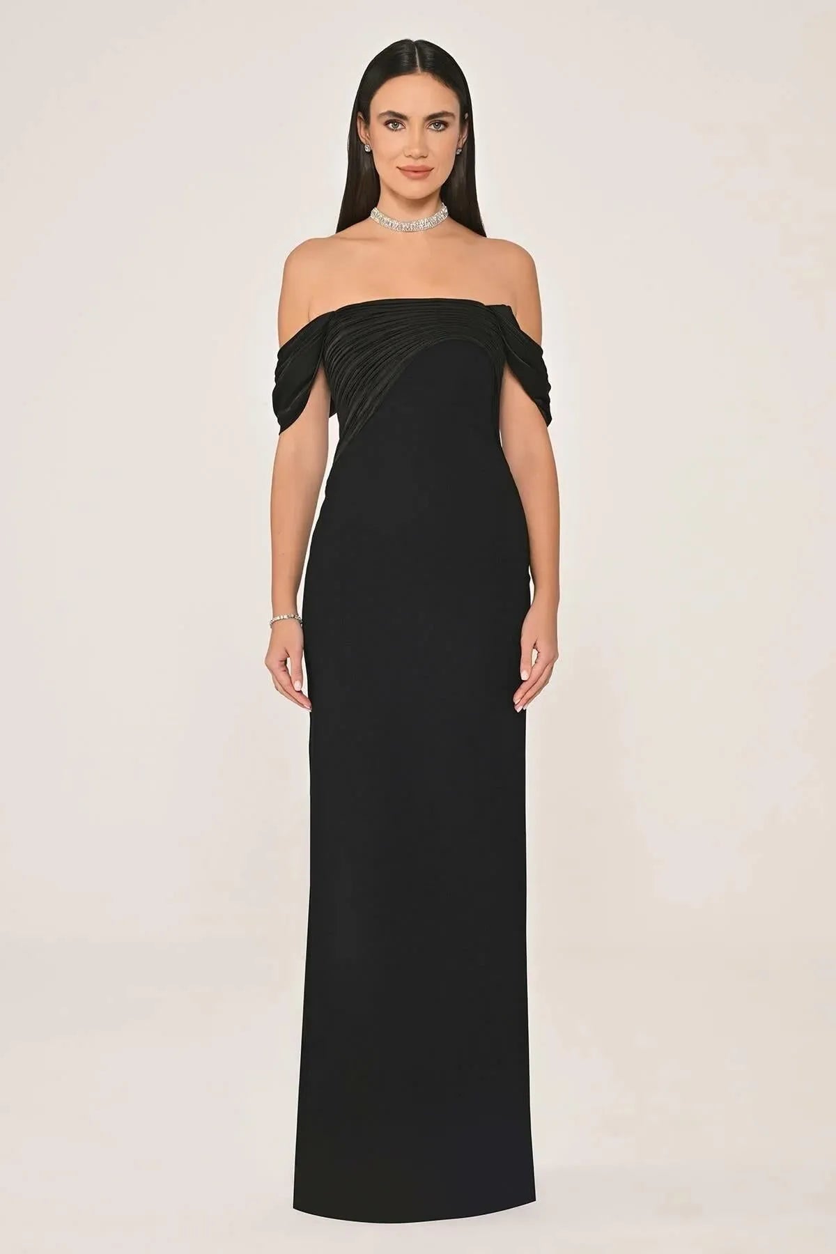 Düşük Omuz Saten Yaka Krep Uzun Abiye Elbise