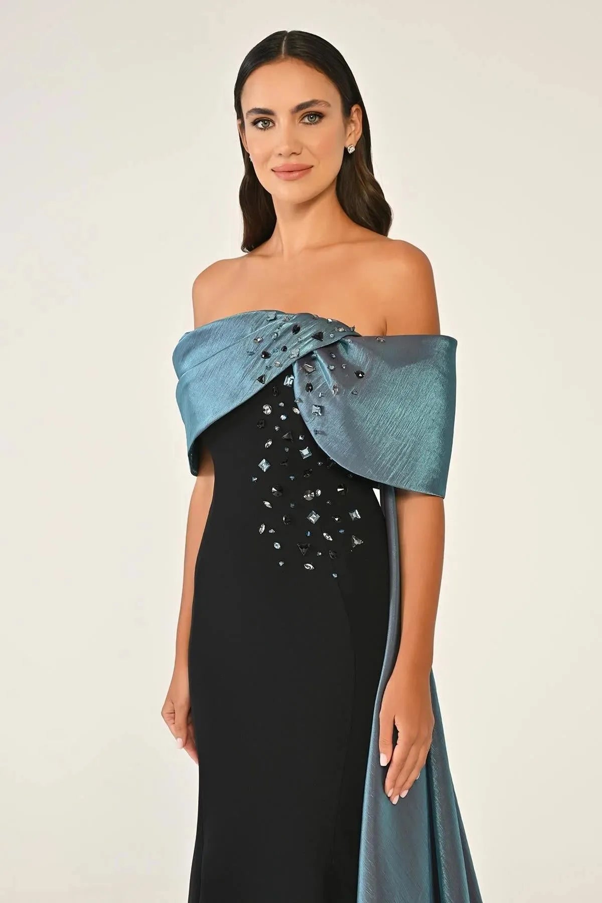 Off Shoulder Top Stone Detailed Tailed Evening Crepe Dress