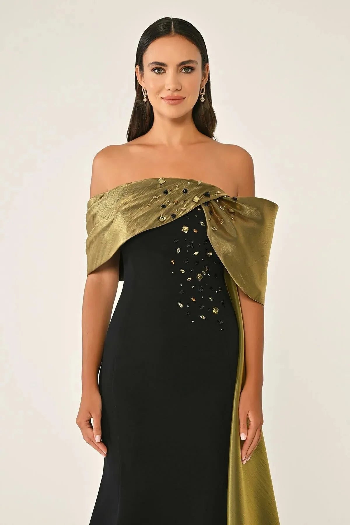 Off Shoulder Top Stone Detailed Tailed Evening Crepe Dress