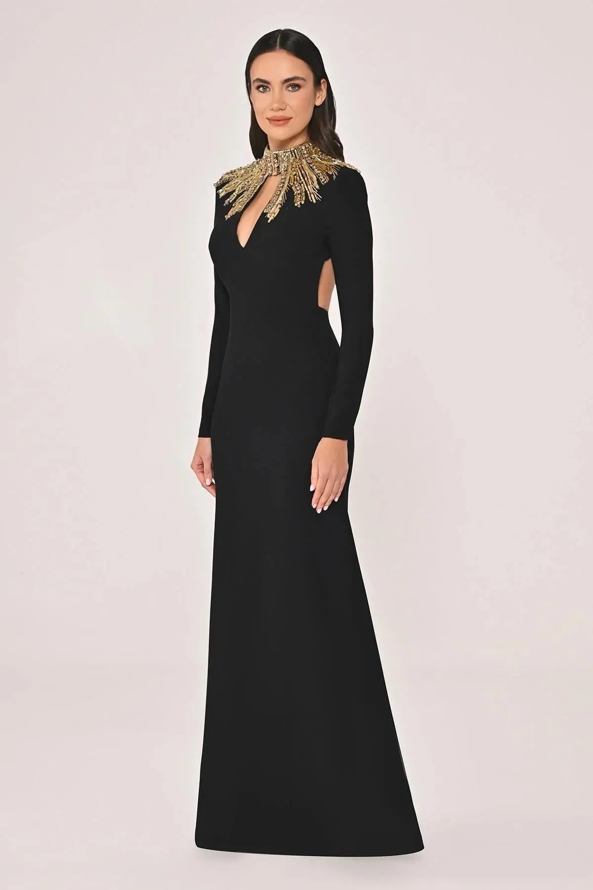 Uzun Kollu Üst Aksesarlı Sırt Dekolteli Krep Uzun Abiye Elbise