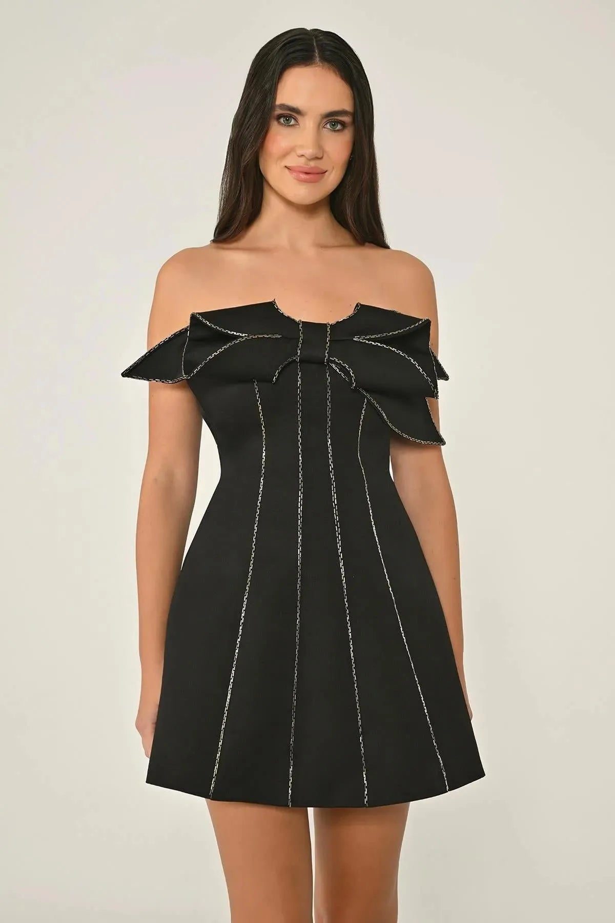 Straplez Üstü Fiyonk Saten Mini Abiye Elbise