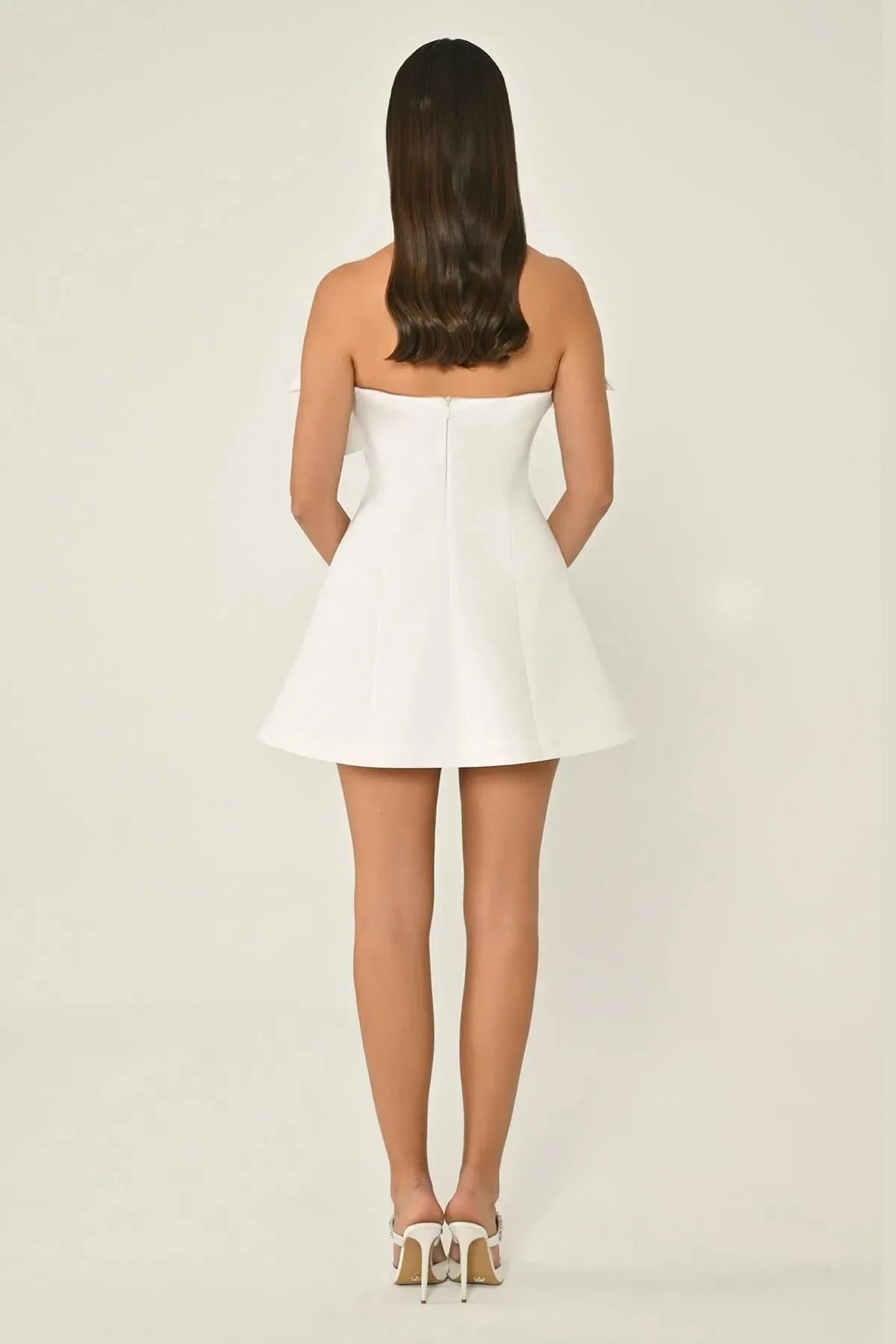 Straplez Üstü Fiyonk Saten Mini Abiye Elbise