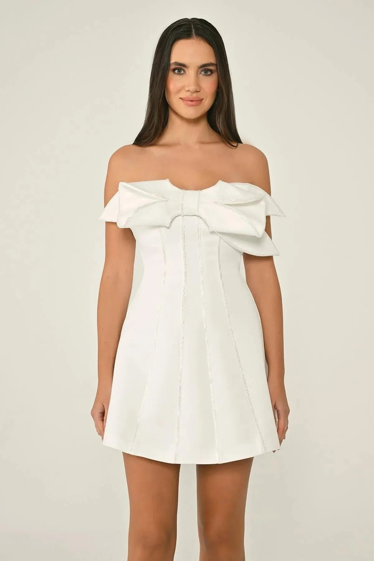 Straplez Üstü Fiyonk Saten Mini Abiye Elbise