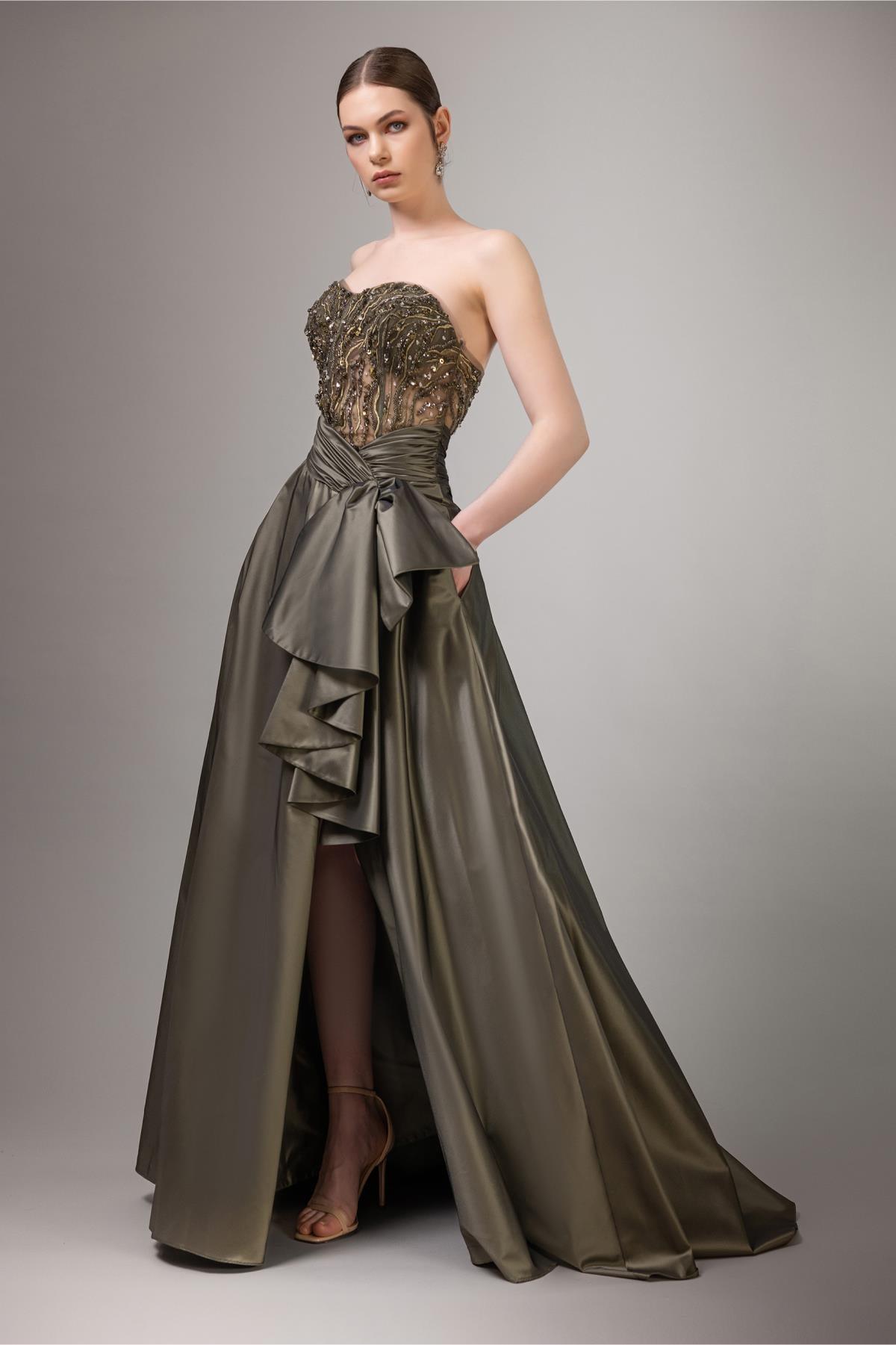 Askılı Göğüs Boncuk İşlemeli Önden Fiyonklu Elbise - Eser Giyim