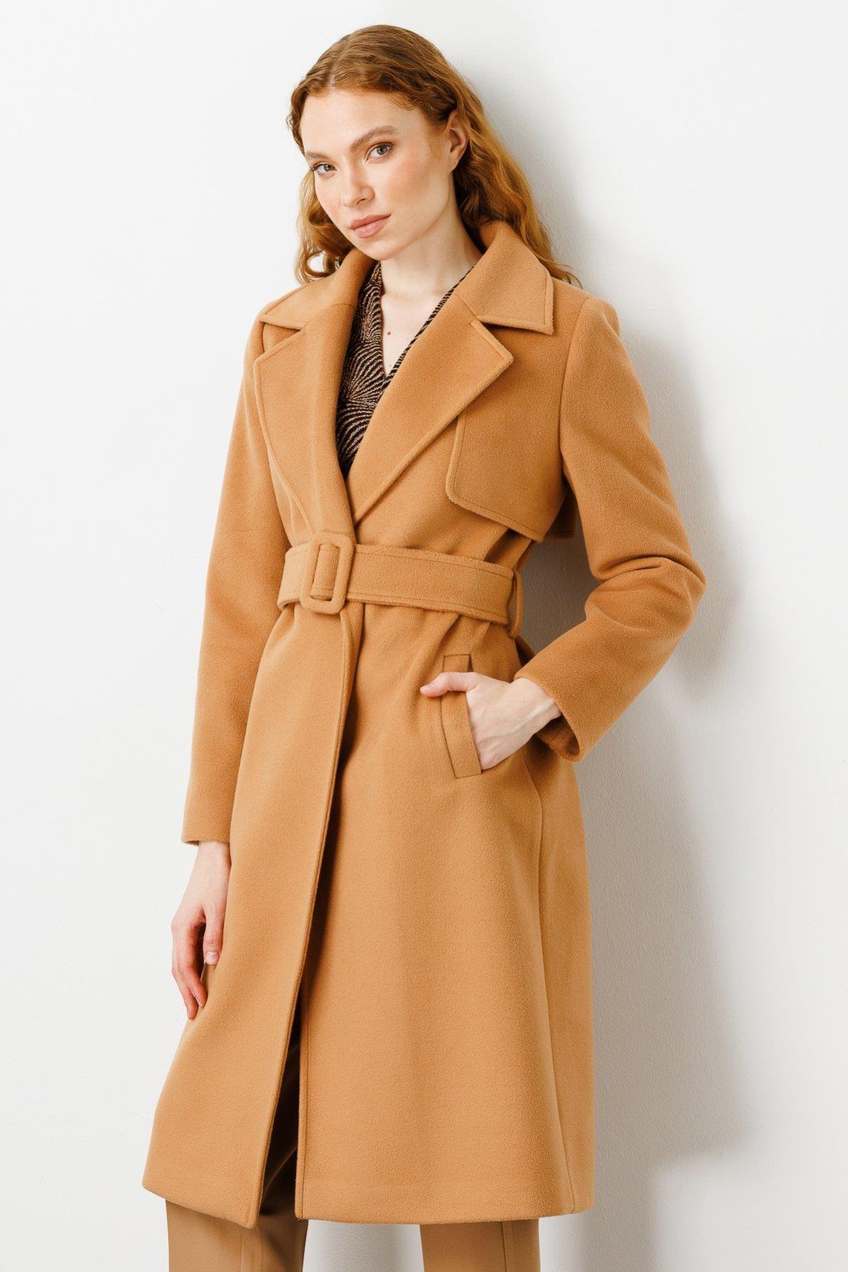 Beli Kemerli Kadın Kaban - Eser Giyim