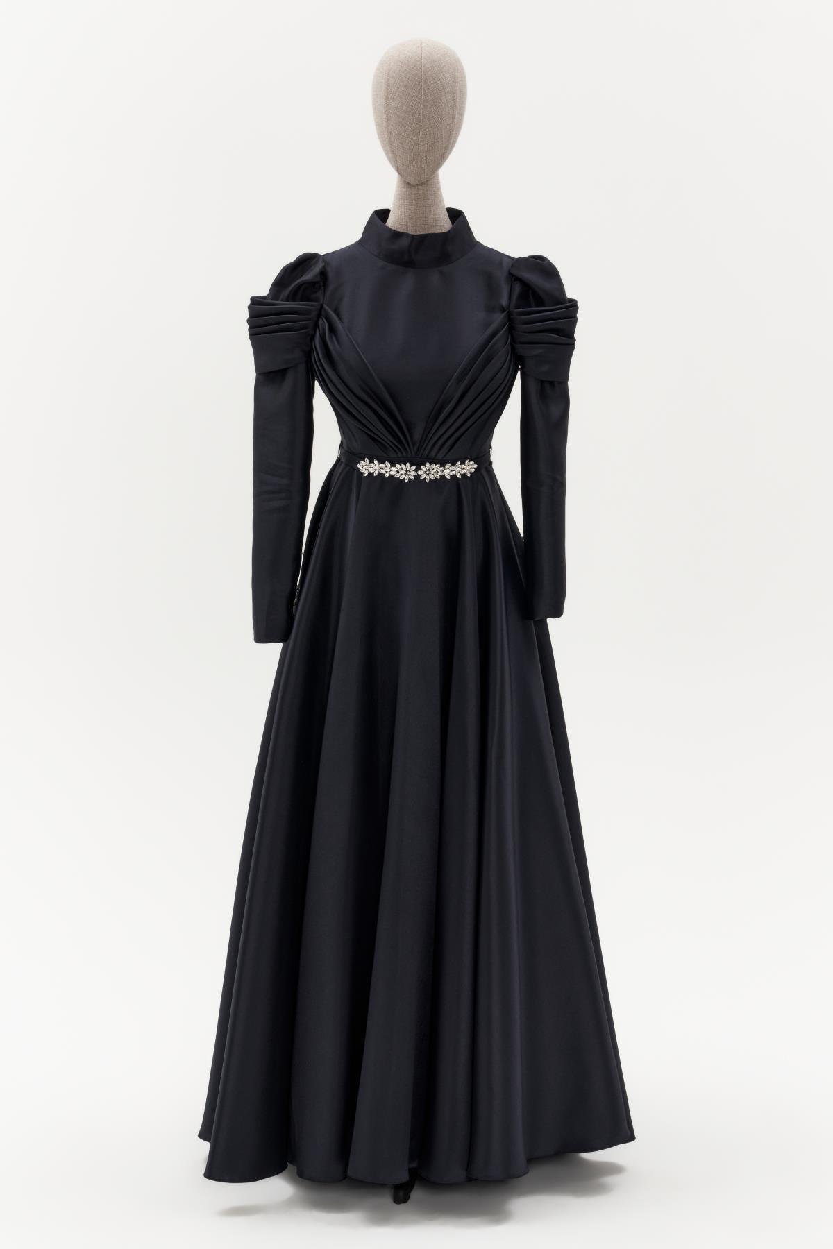 Beli Taş Detaylı Uzun Elbise - Eser Giyim