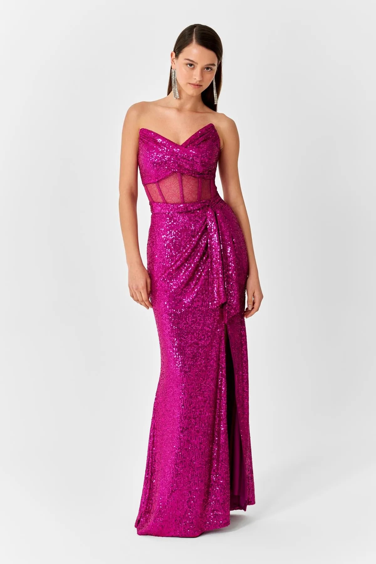 Payetli Beli Transparan Yırtmaçlı Uzun Abiye Elbise