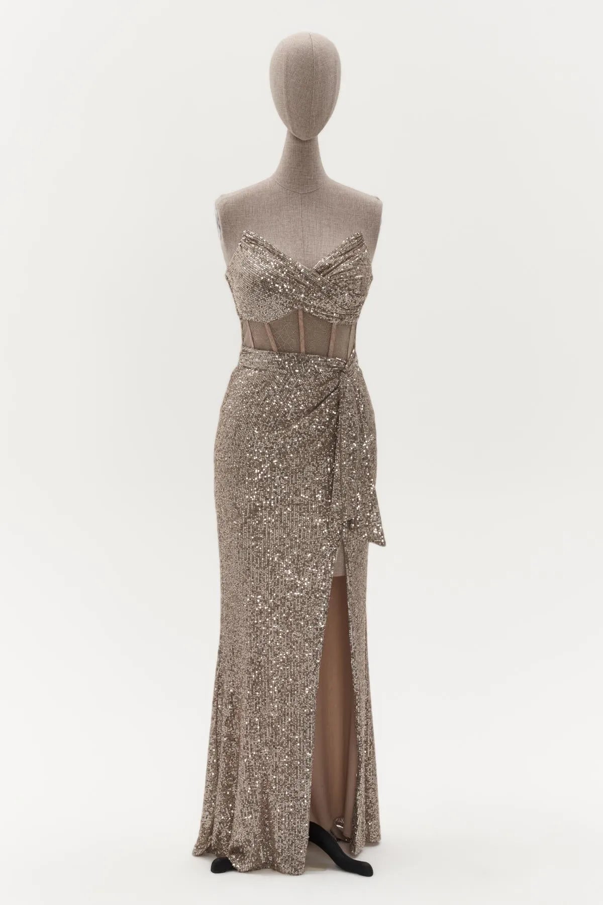 Payetli Beli Transparan Yırtmaçlı Uzun Abiye Elbise