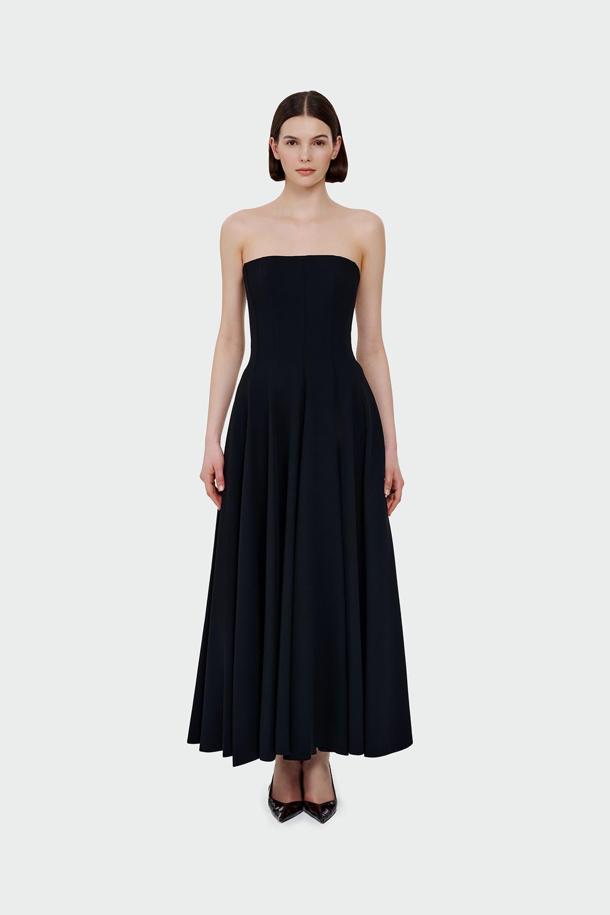 فستان سهرة بدون حمالات مع تنورة واسعة وتفاصيل بوليرو