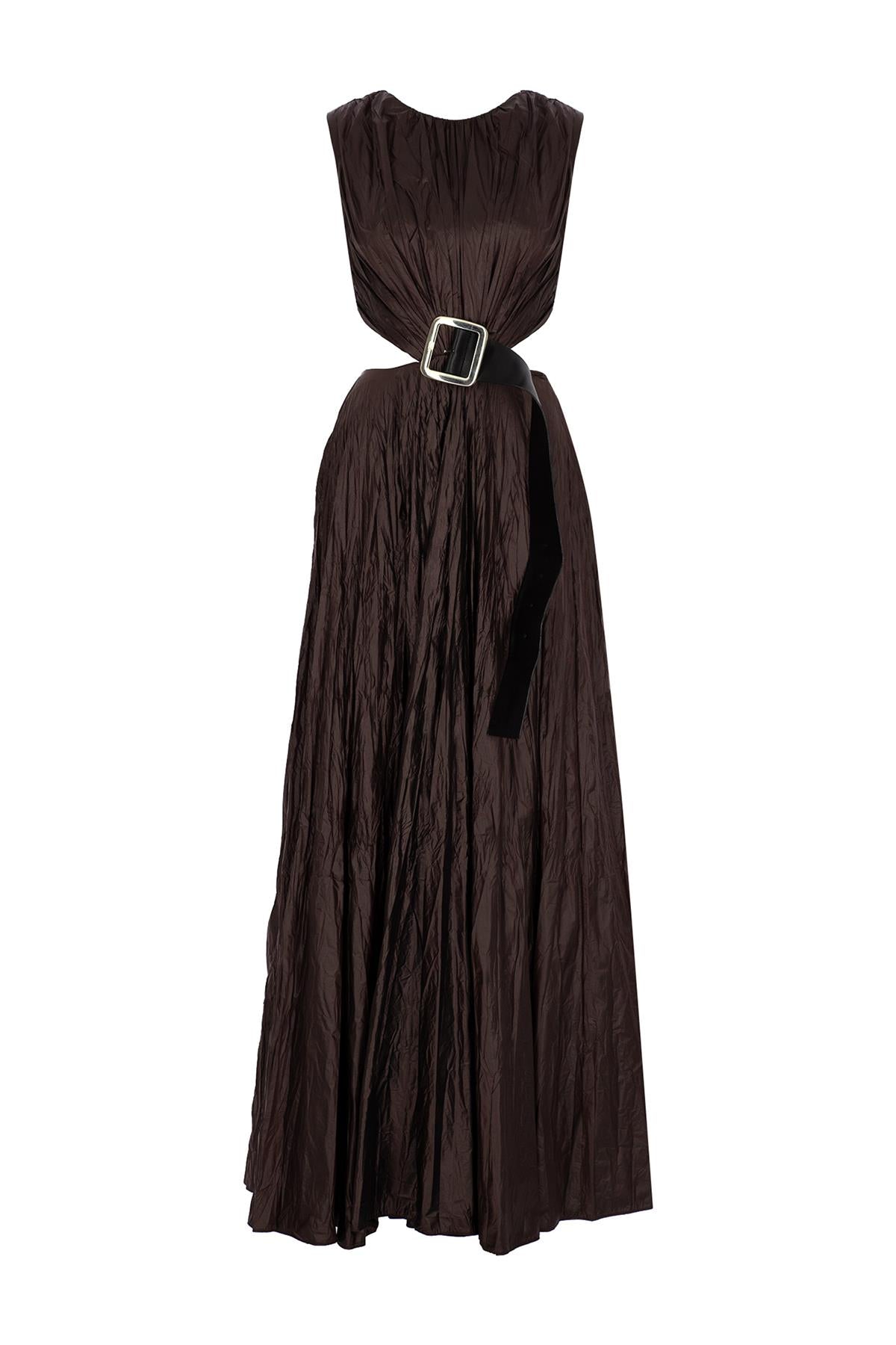 فستان سهرة مطوي مع حزام مطوي