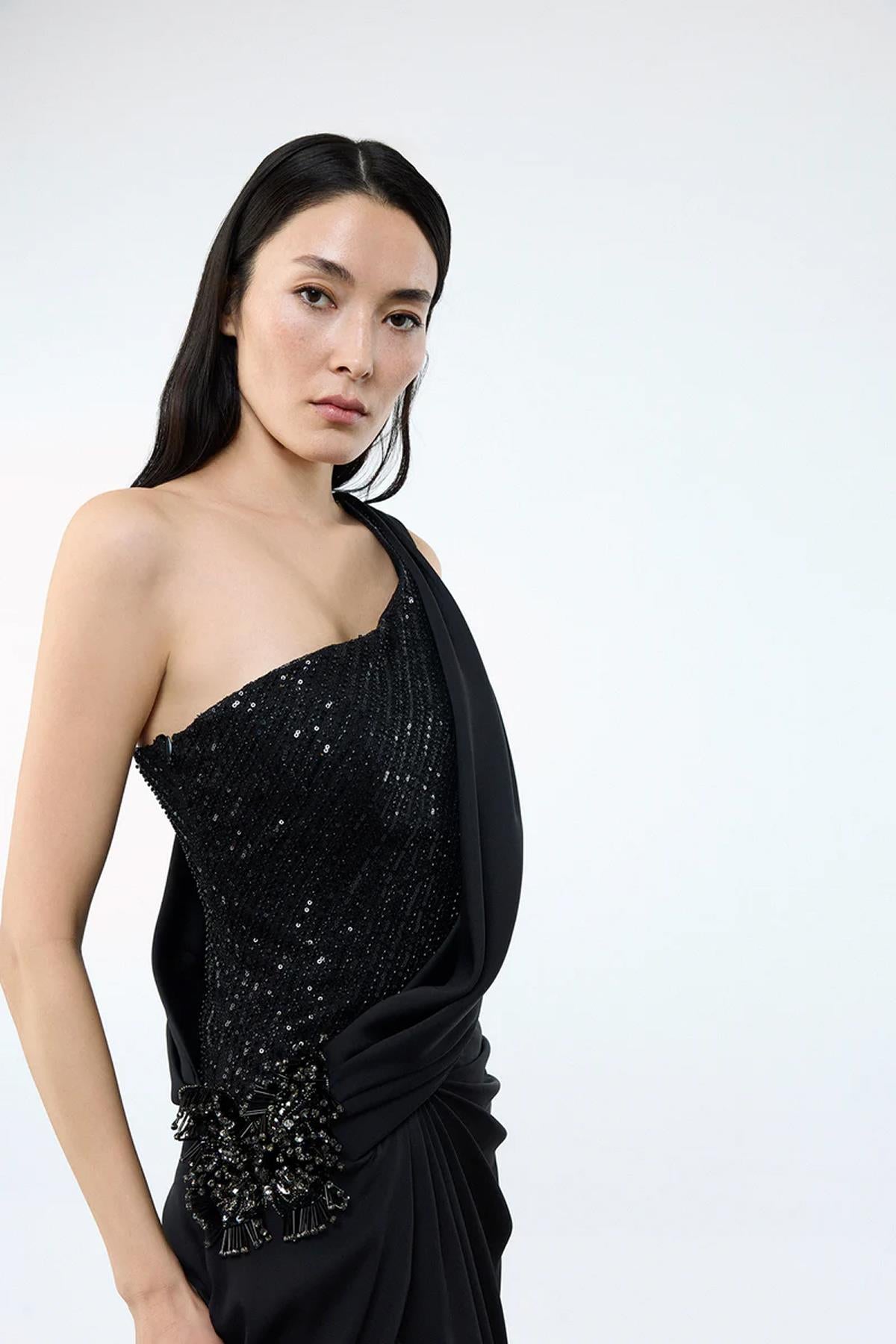 Drapeli Tek Omuz Payetli Yırtmaçlı Abiye Elbise