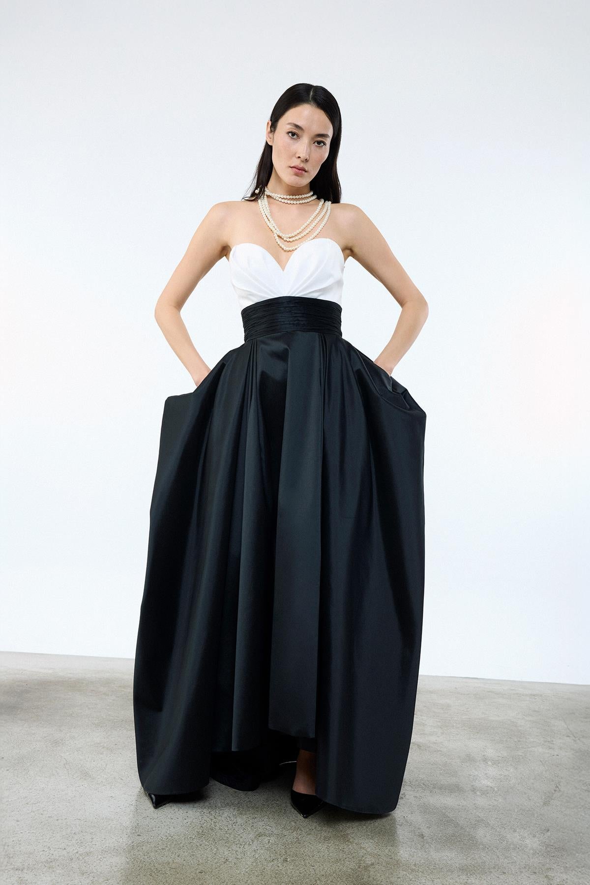 Kalp Yaka Beli Kuşaklı Cepli Abiye Elbise