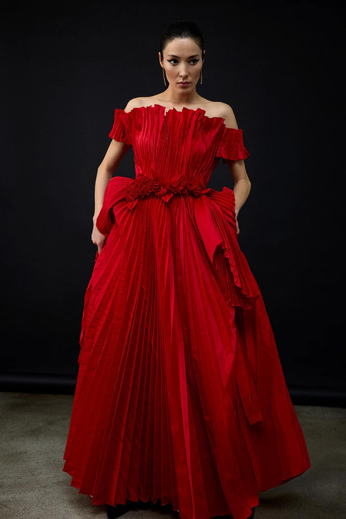 Pileli Straplez Prenses Kesim Abiye