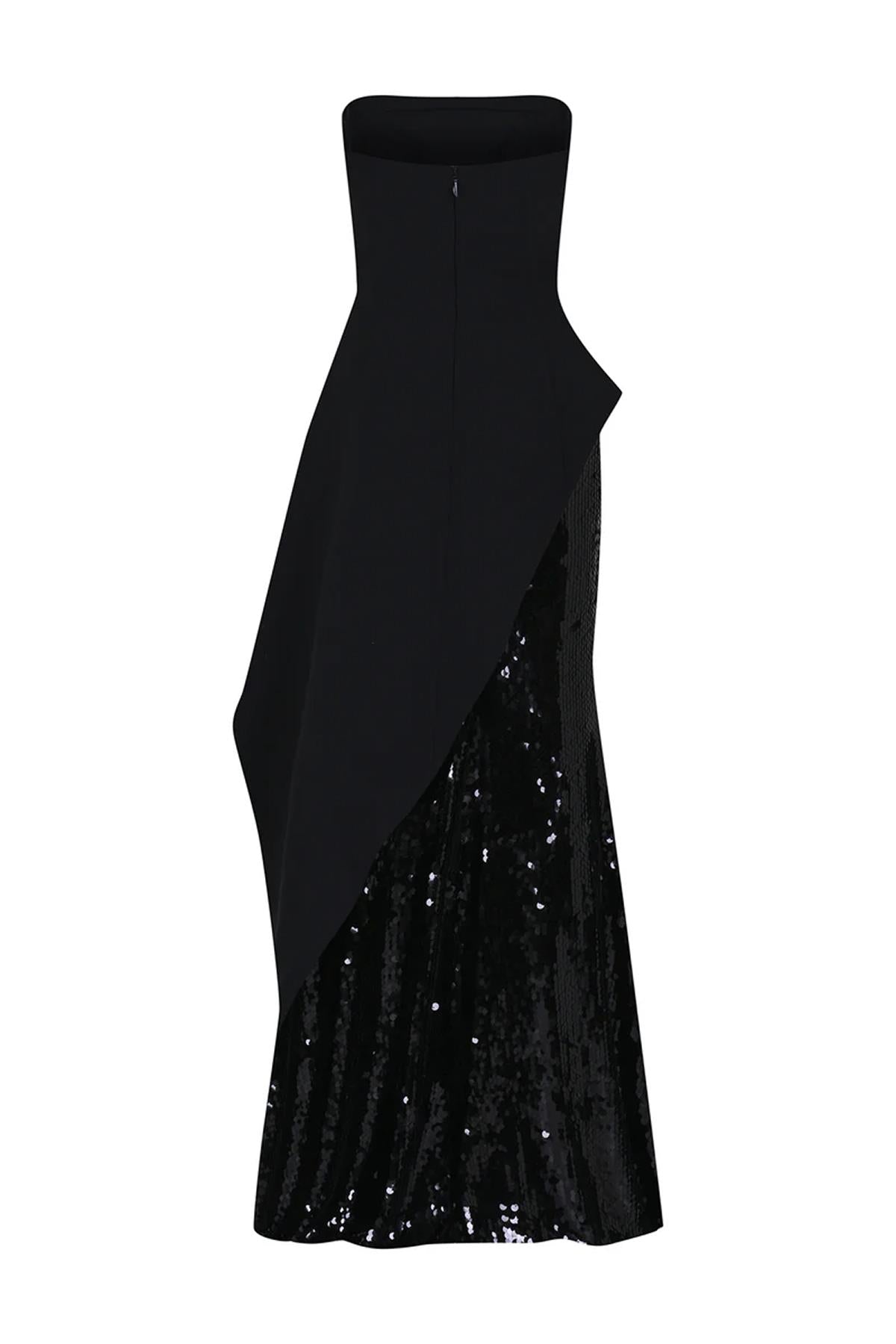 فستان سهرة من الكريب بدون حمالات ومزين بالترتر