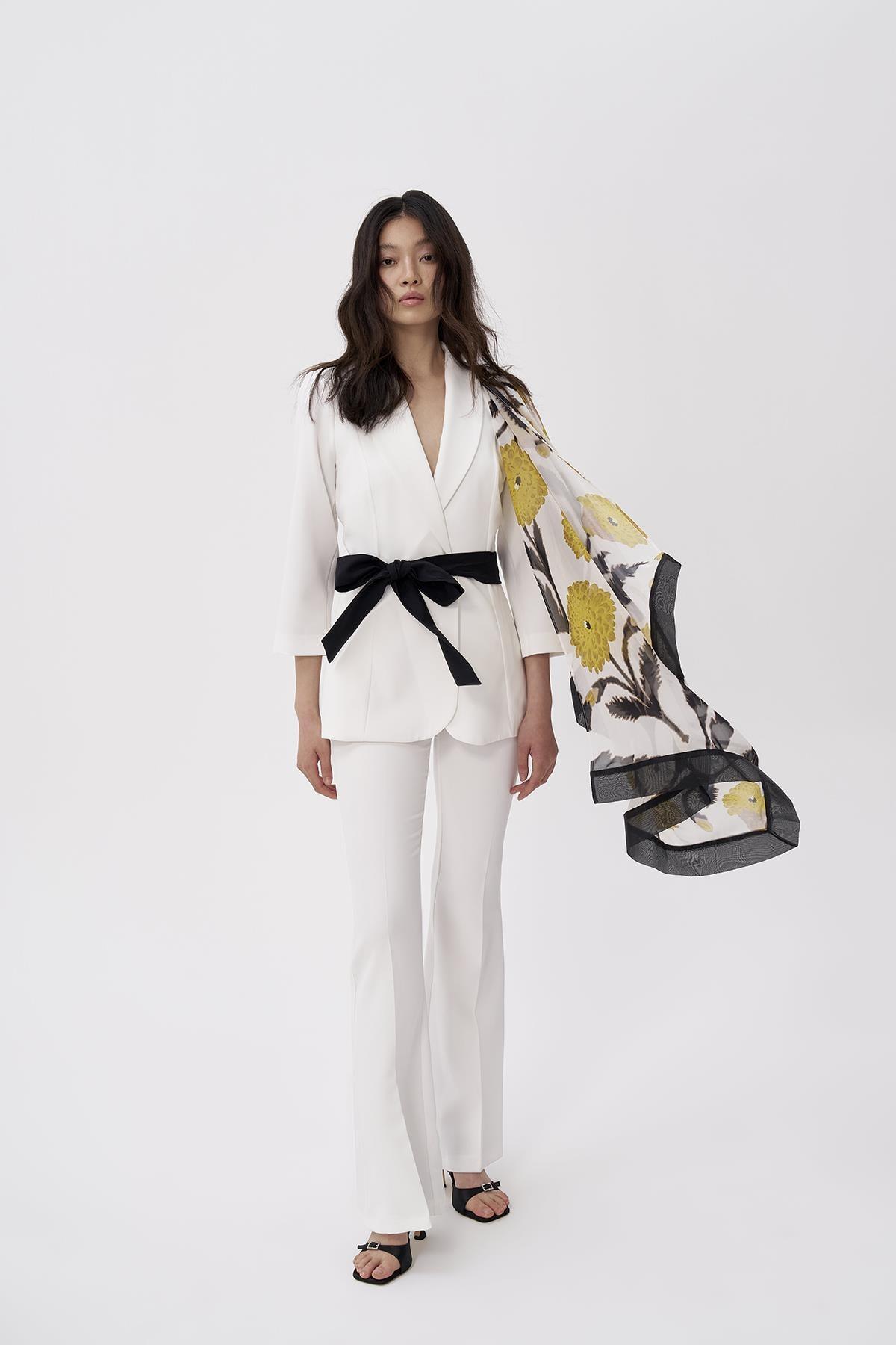 Çiçek Baskılı Önden Kuşaklı Kadın Ceket - Eser Giyim