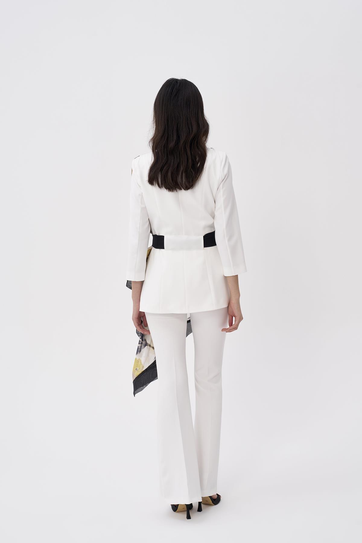 Çiçek Baskılı Önden Kuşaklı Kadın Ceket - Eser Giyim