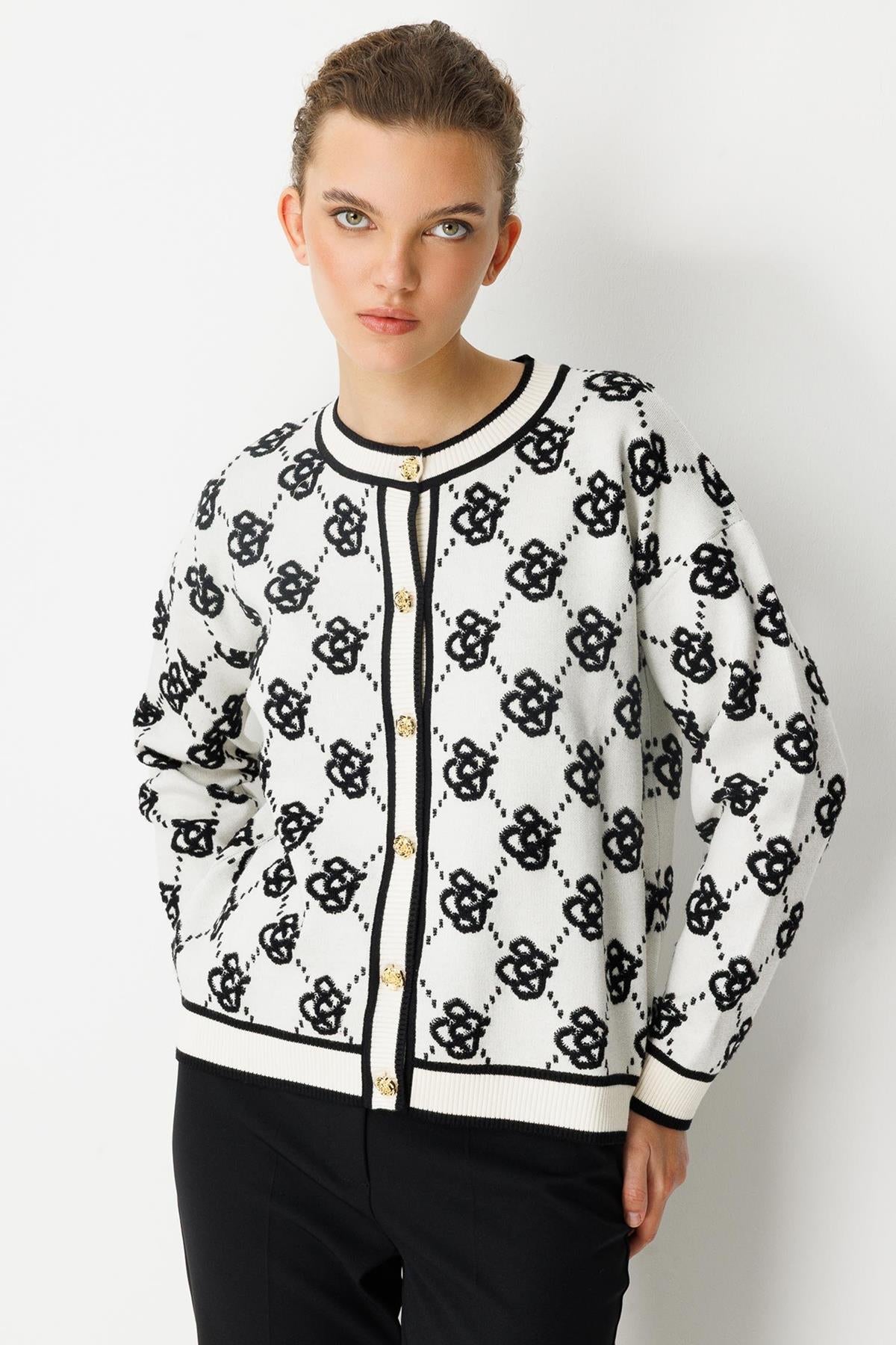 Floral Patterned Metal Buttoned Cardigan