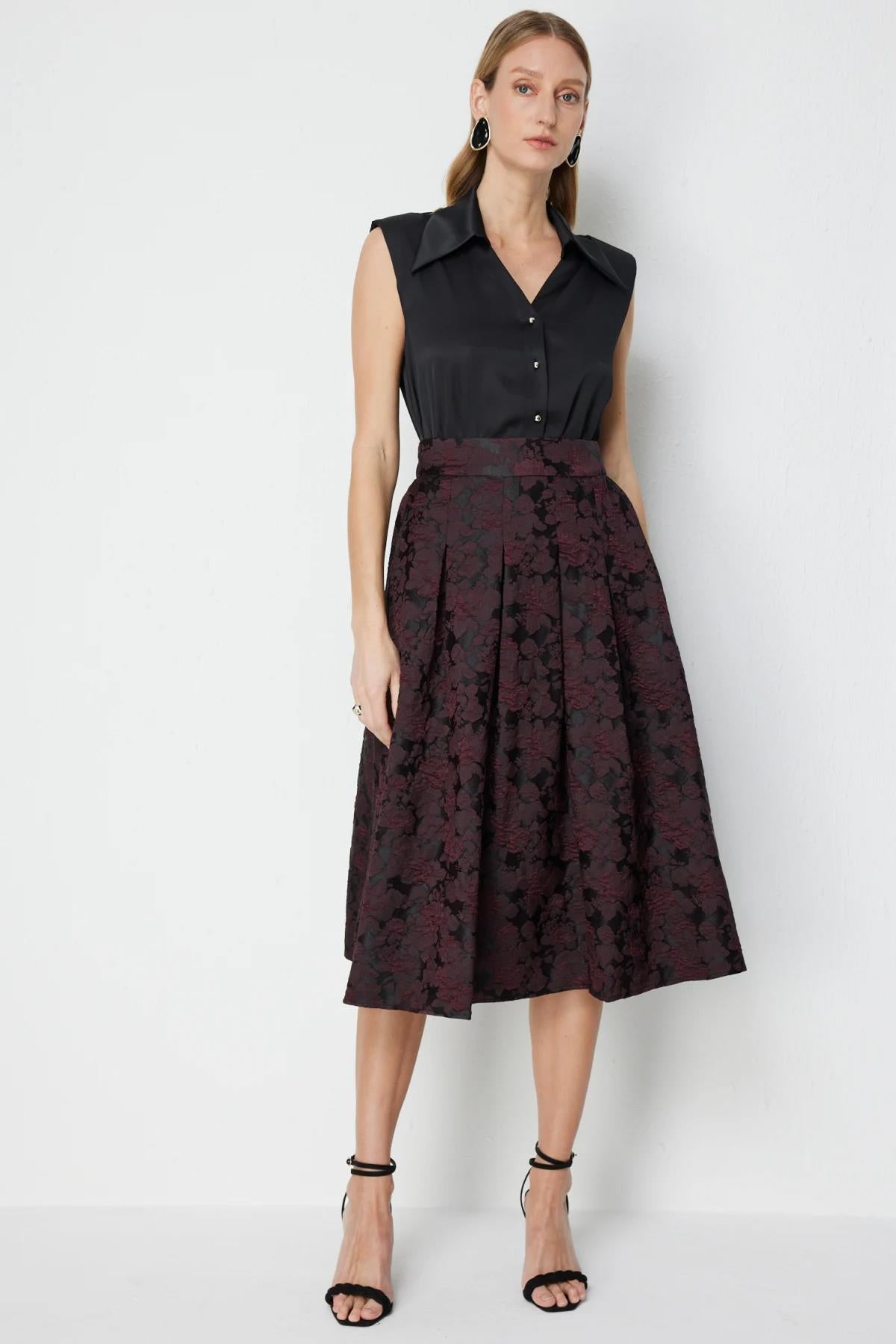 Çiçek Desenli Pileli Midi Etek