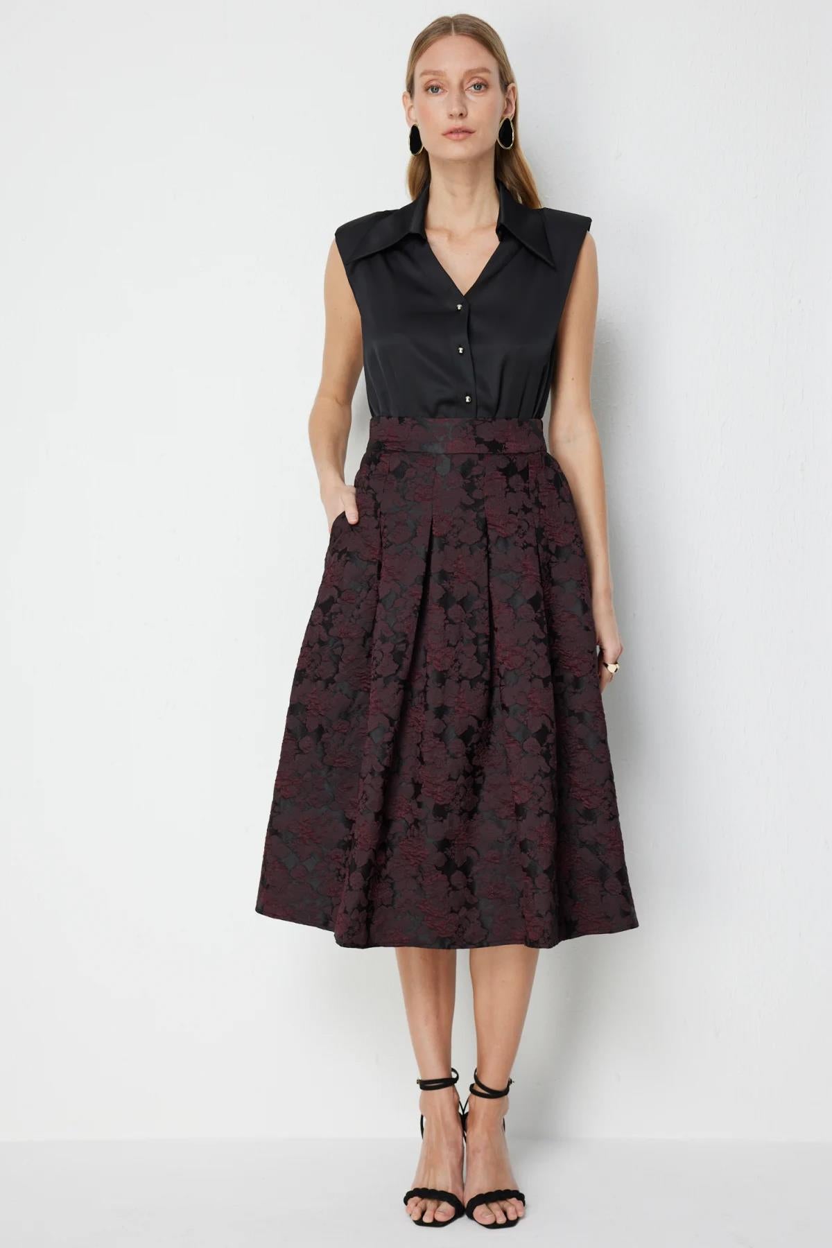 Çiçek Desenli Pileli Midi Etek