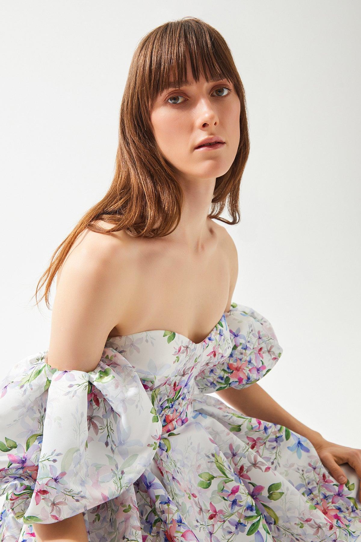 Çiçek Desenli Straplez Balon Kollu Midi Boy Elbise - Eser Giyim