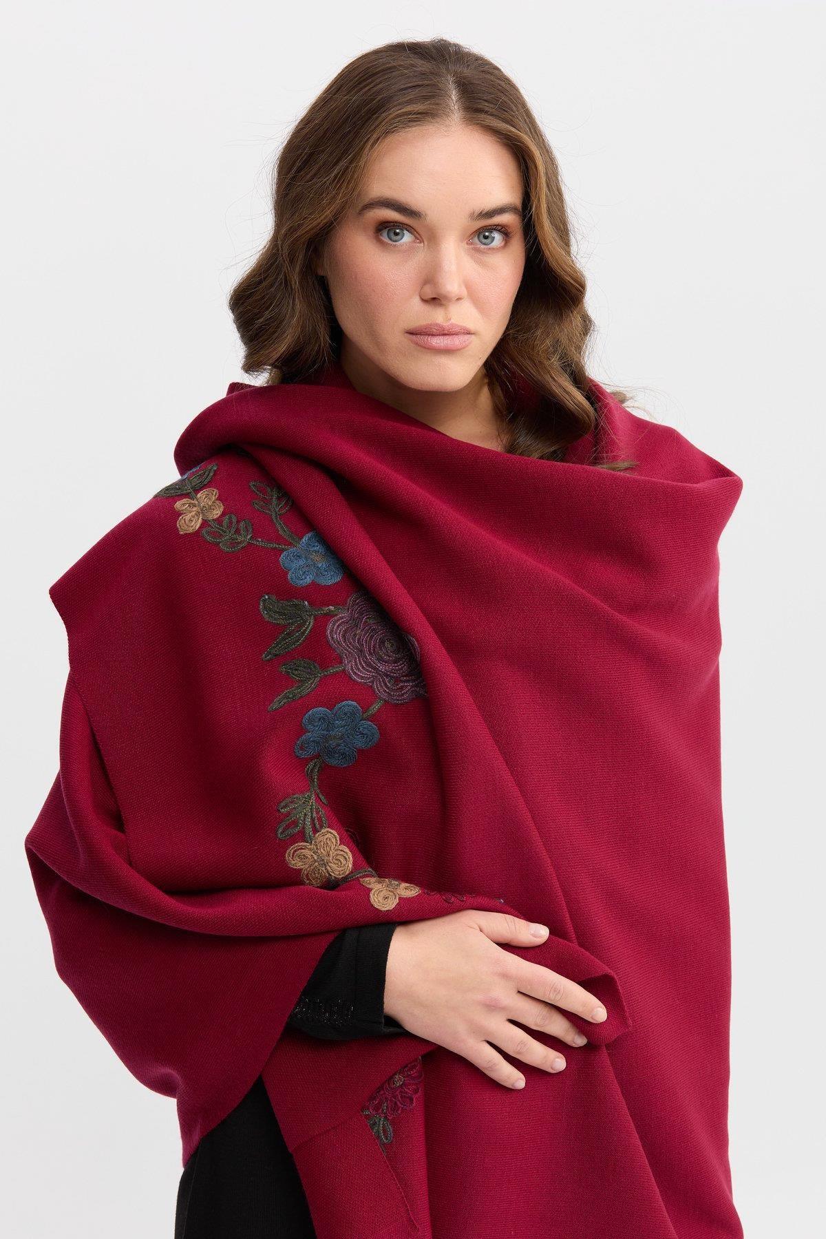 Çiçek Nakışlı Büyük Kadın Şal - Eser Giyim
