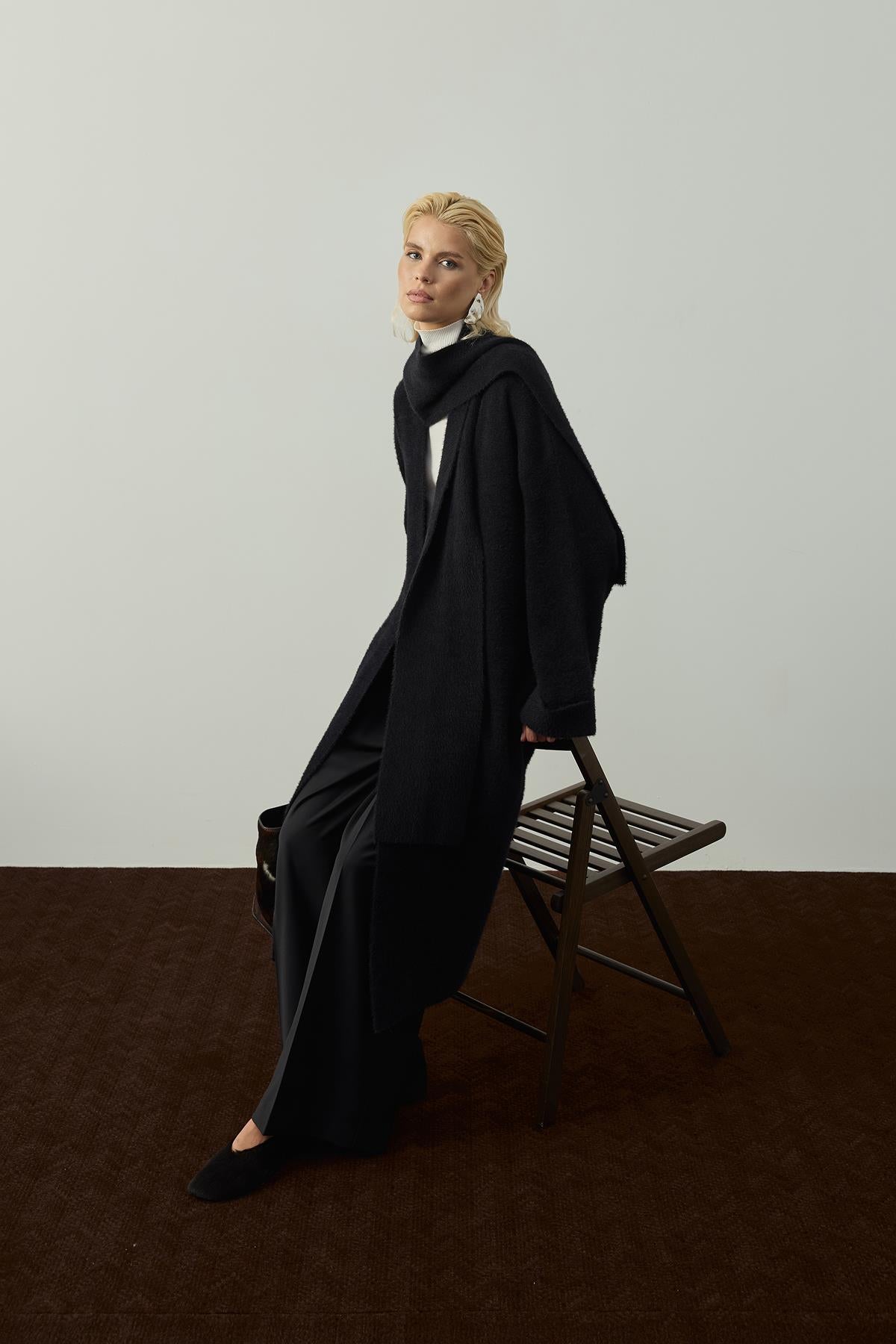 Şal Detaylı Tek Düğmeli Kap