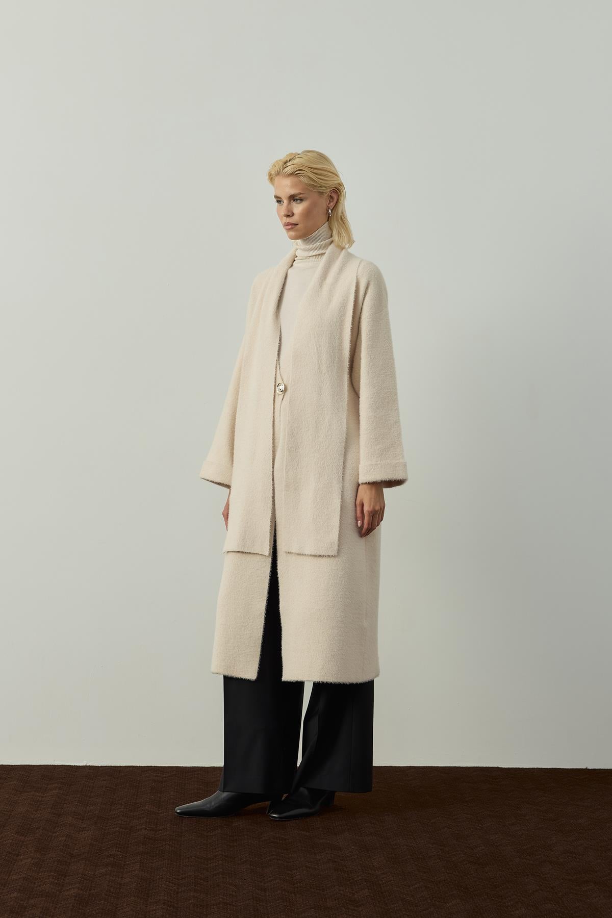 Şal Detaylı Tek Düğmeli Kap