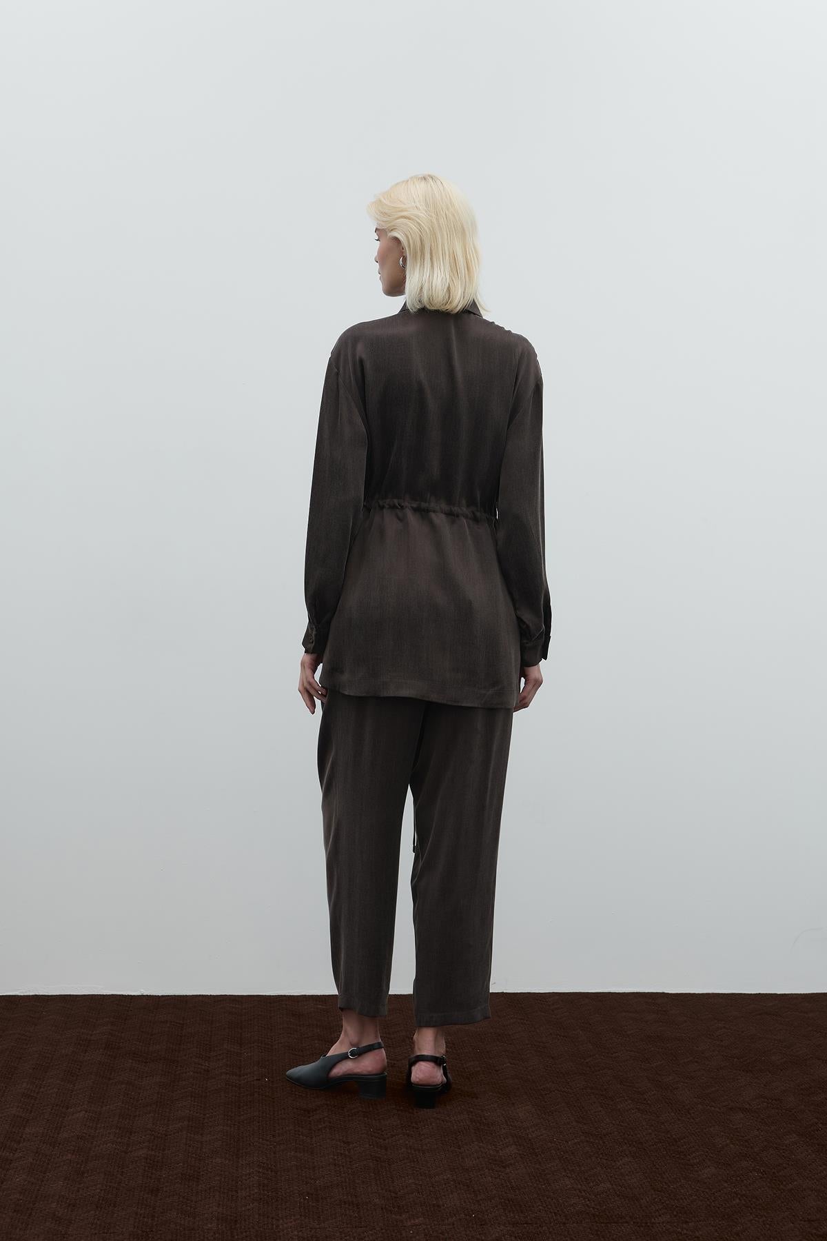 Beli Bağlamalı Önden Düğmeli Tunik