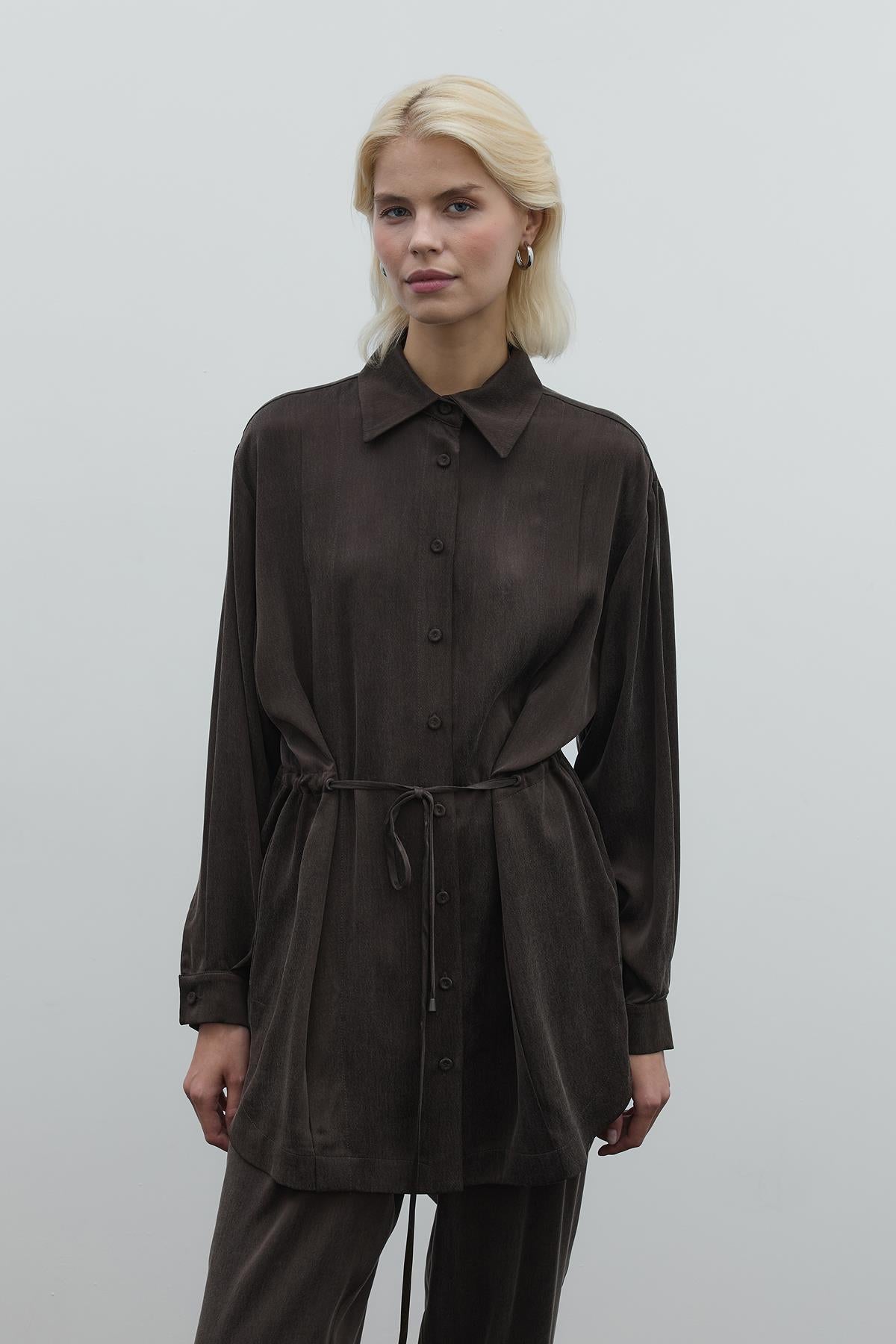 Beli Bağlamalı Önden Düğmeli Tunik