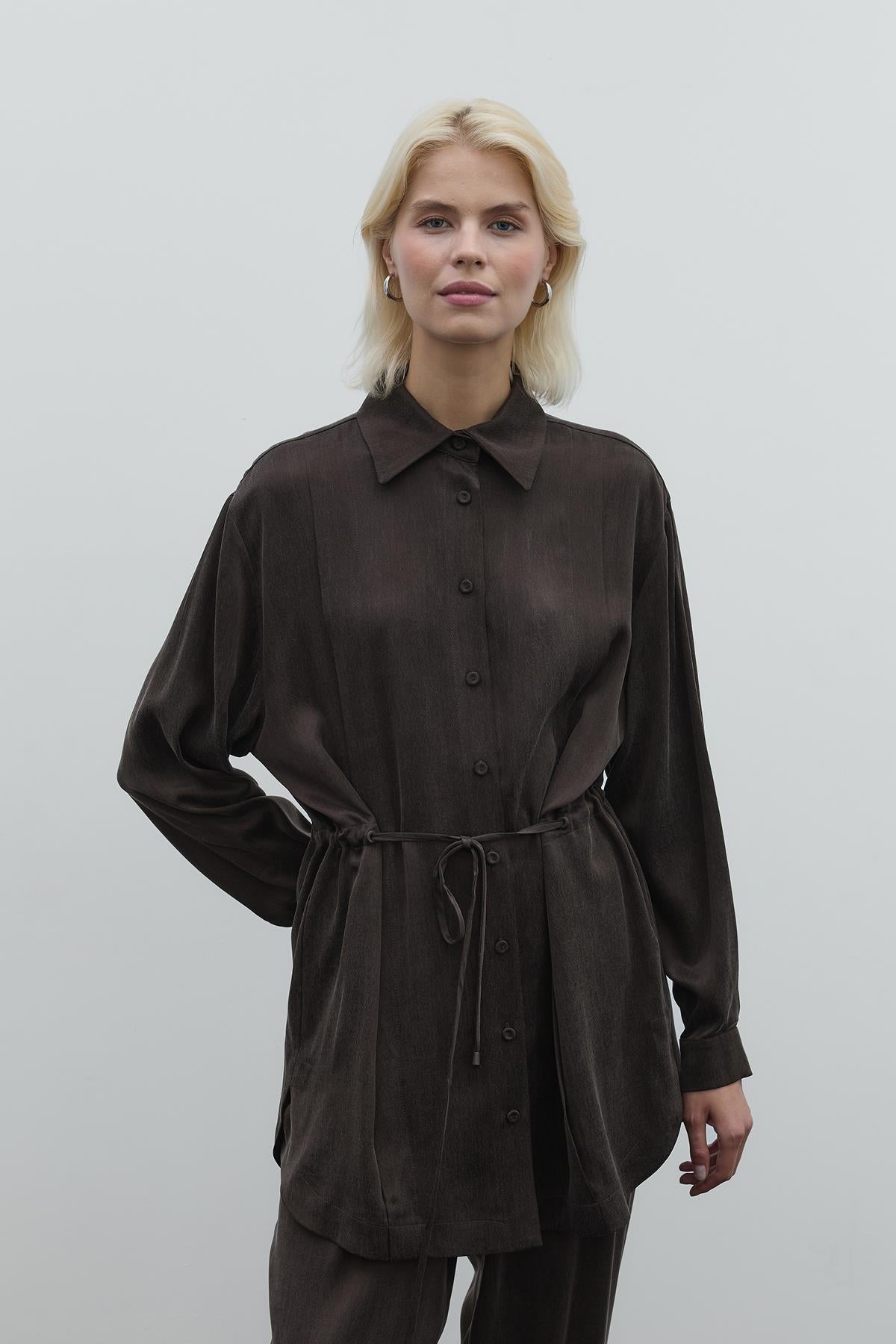 Beli Bağlamalı Önden Düğmeli Tunik