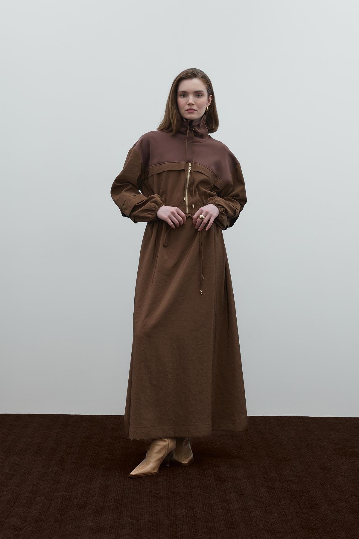 Fermuar Detaylı Bel Büzgülü Paraşüt Elbise