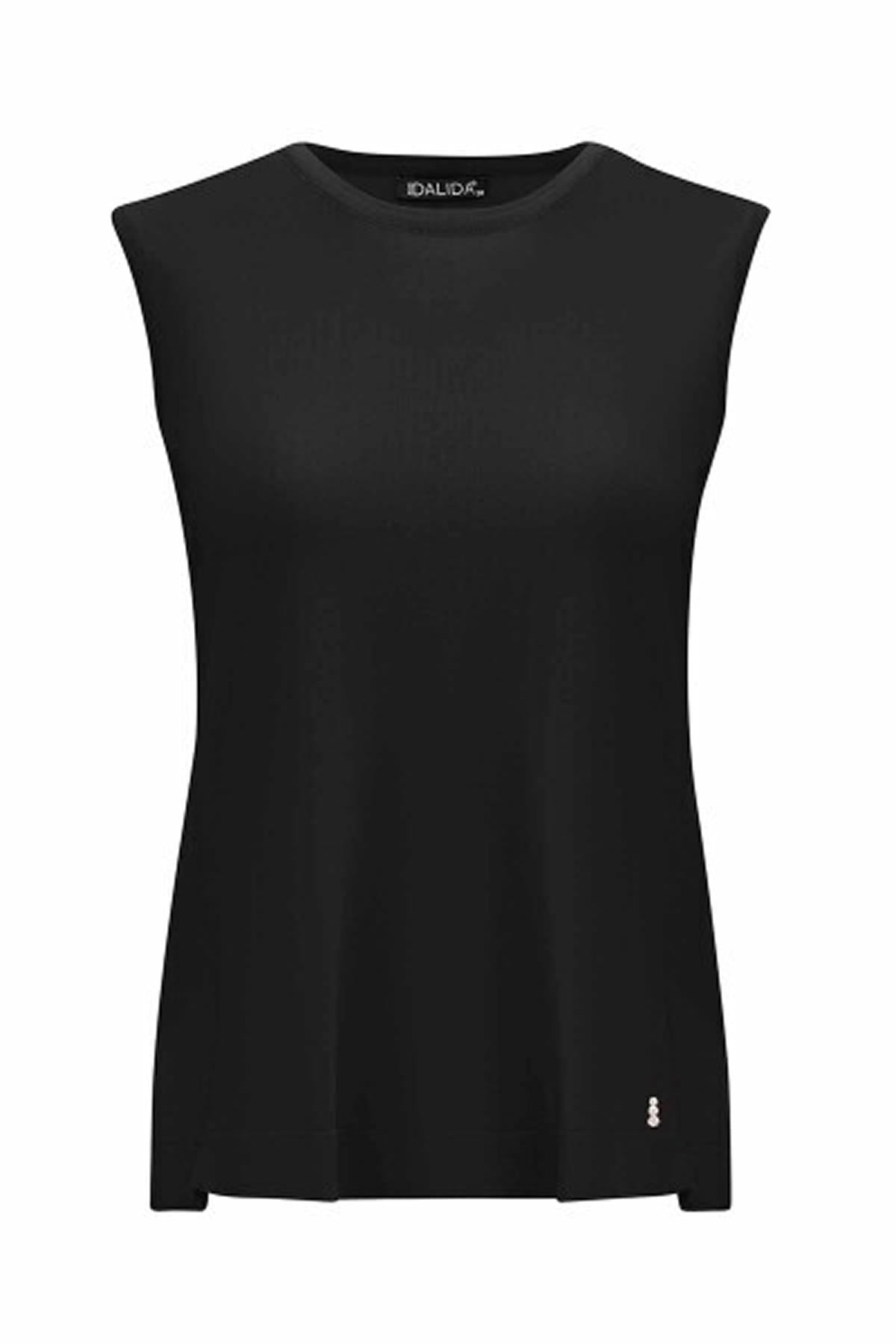 Cardigan with Knitted Motif on the Back, Sleeveless Underwear, Two-Piece Set