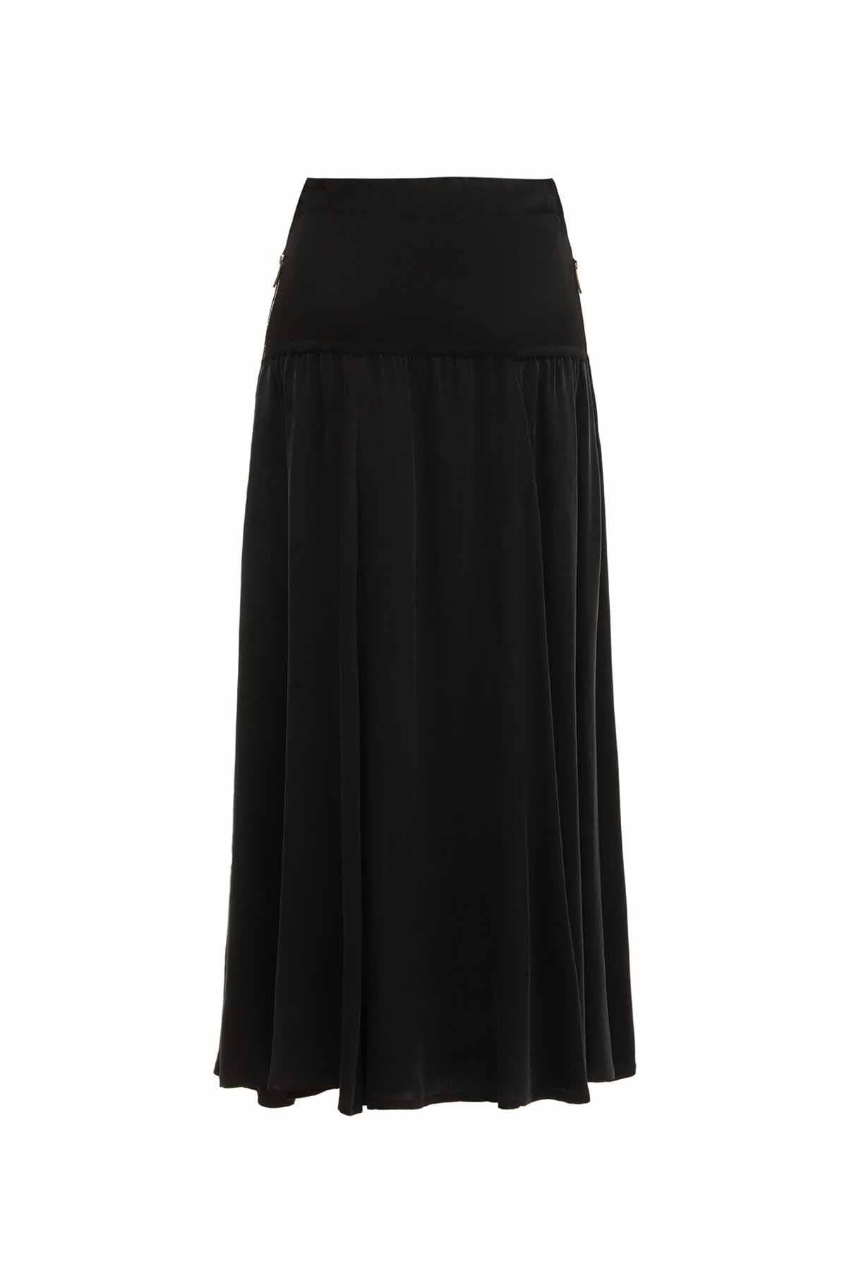 Side Zipper Flared Skirt