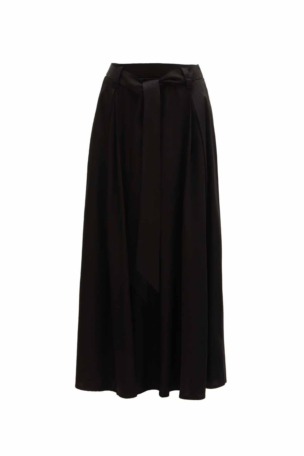 Belted Waist Relaxed Cut Fabric Skirt