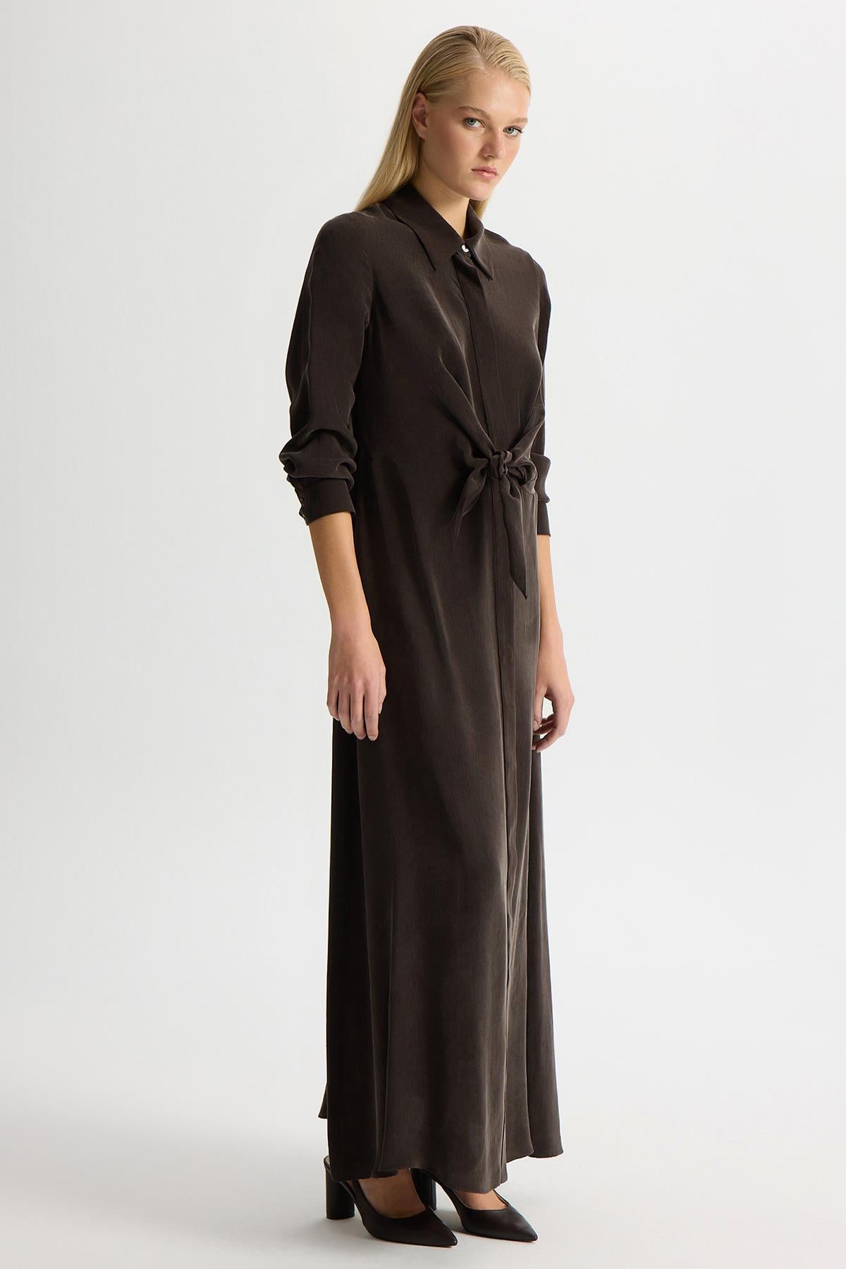 Ön Kısmı Bağlama Detaylı Cupro Elbise