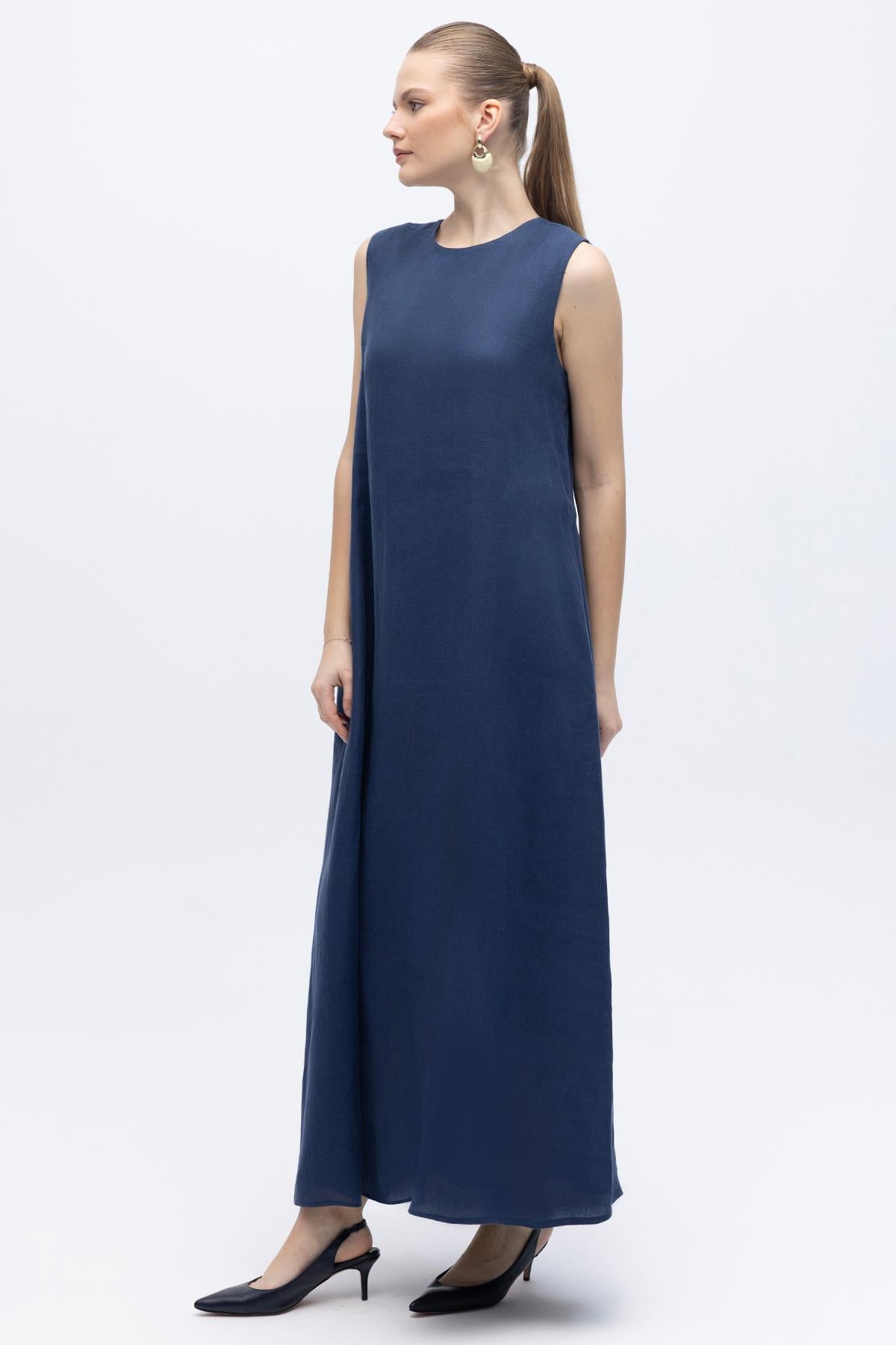 فستان كتان سادة بدون أكمام