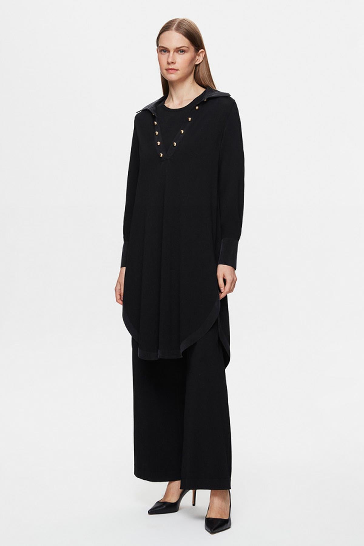 تونيك رجالي من كوبرو مع أزرار وياقة محبوكة