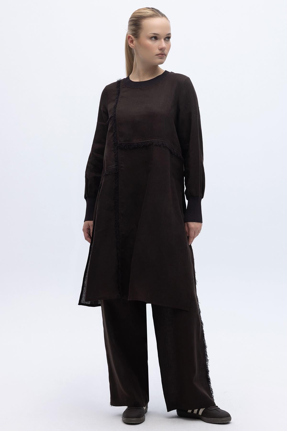 Wide-Leg Linen Trousers with Fringed Sides