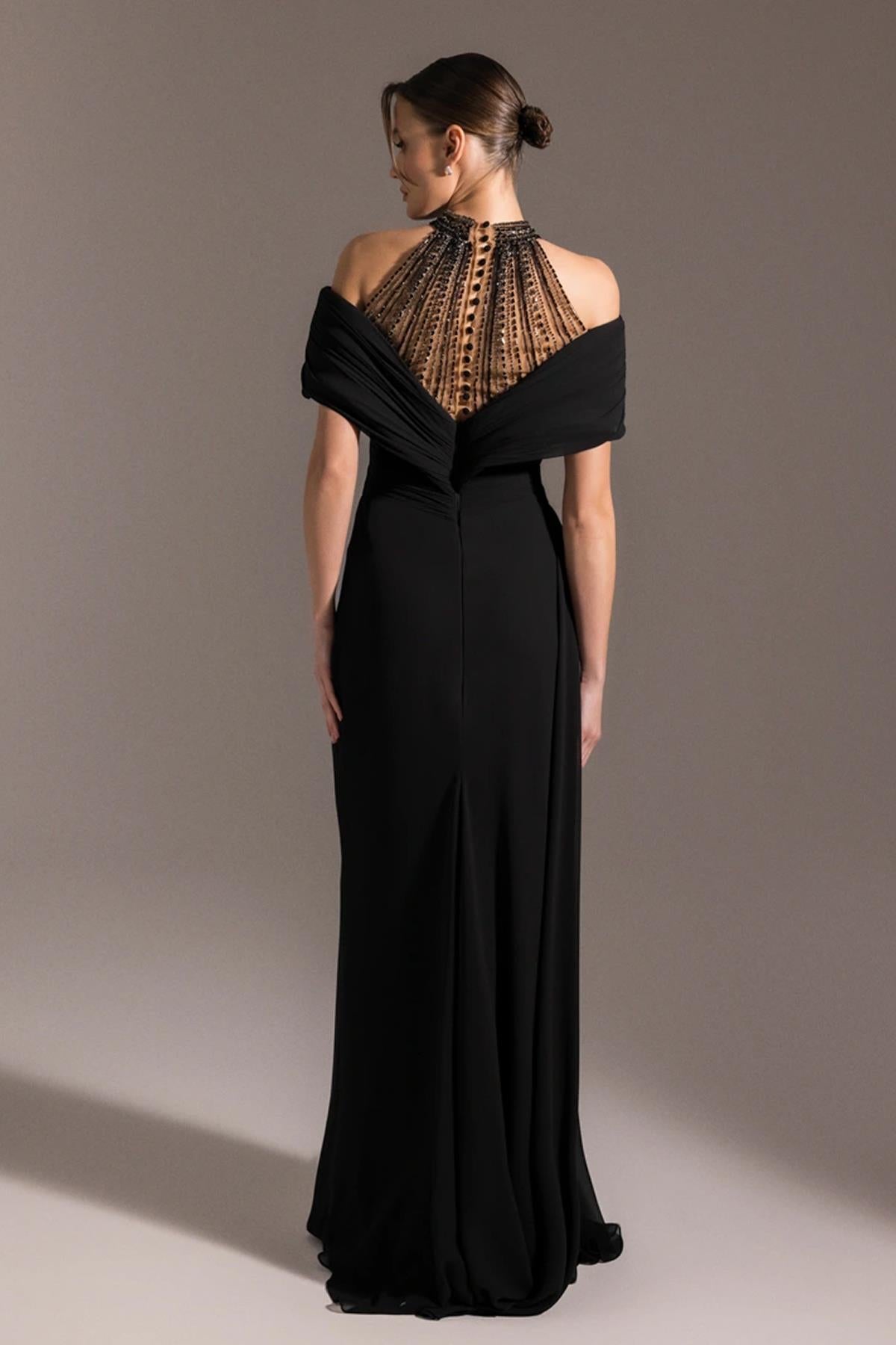 Low-cut Detailed Stone Embroidered Draped Slit Chiffon Evening Dress