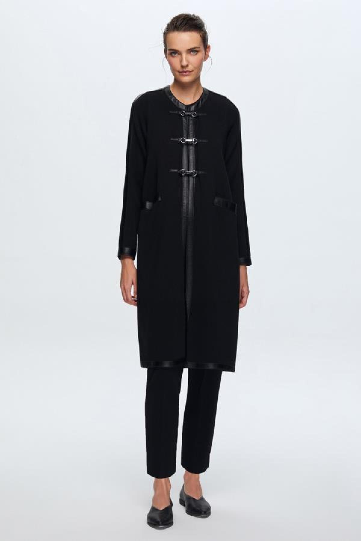 Deri Detaylı Agraf Kapamalı Kap - Eser Giyim