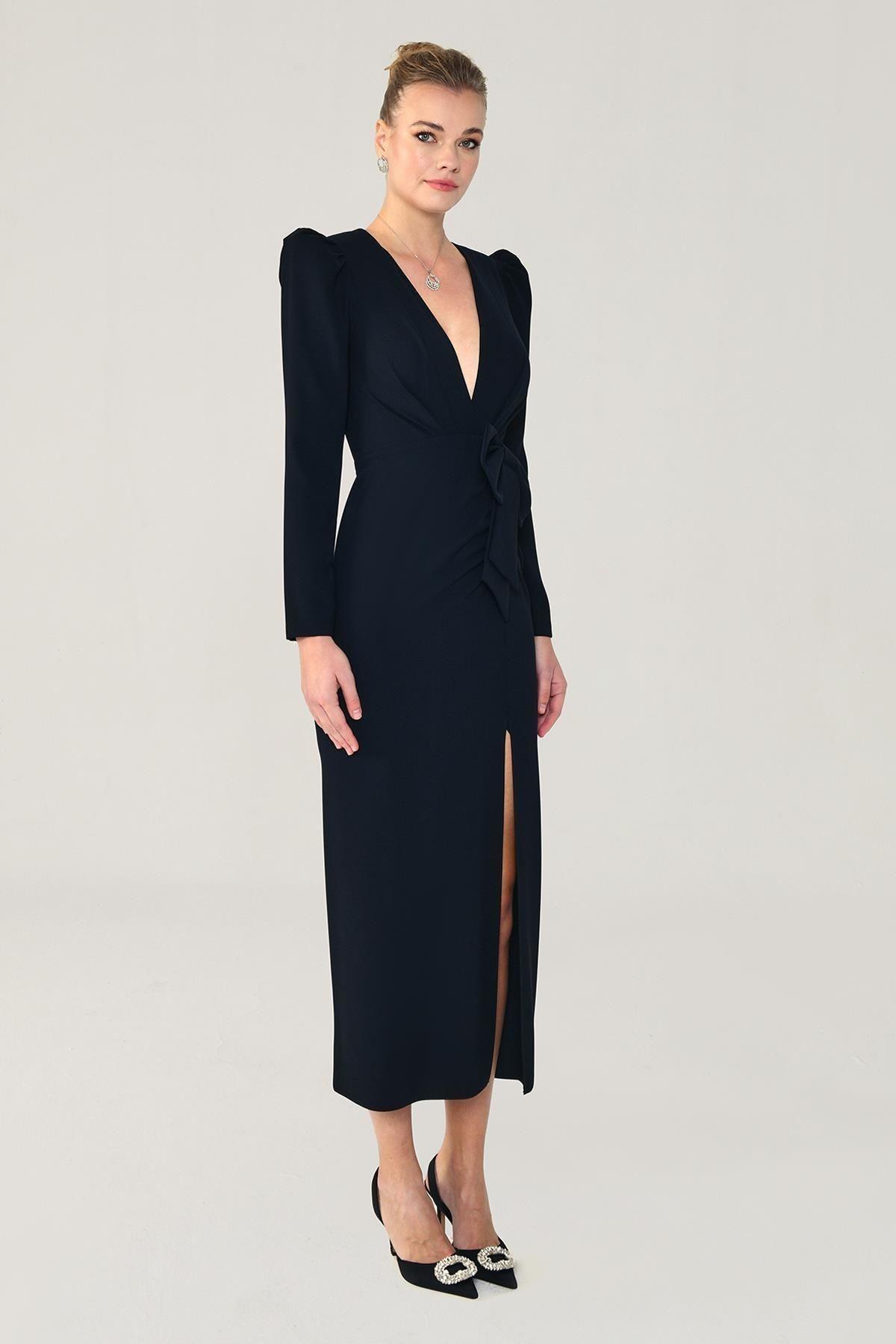 Derin V Yaka Uzun Kollu Yırtmaçlı Uzun Elbise - Eser Giyim