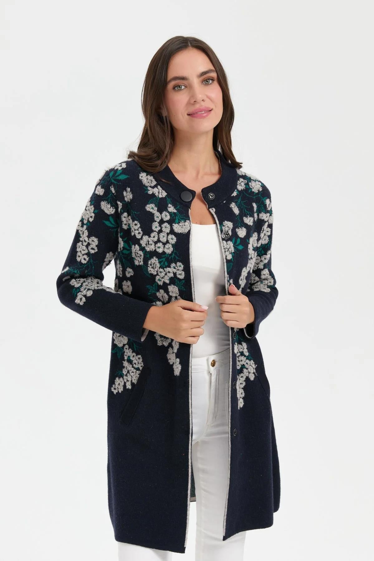 Dik Yaka Pıtırcık Çiçekli Uzun Yün Kaban