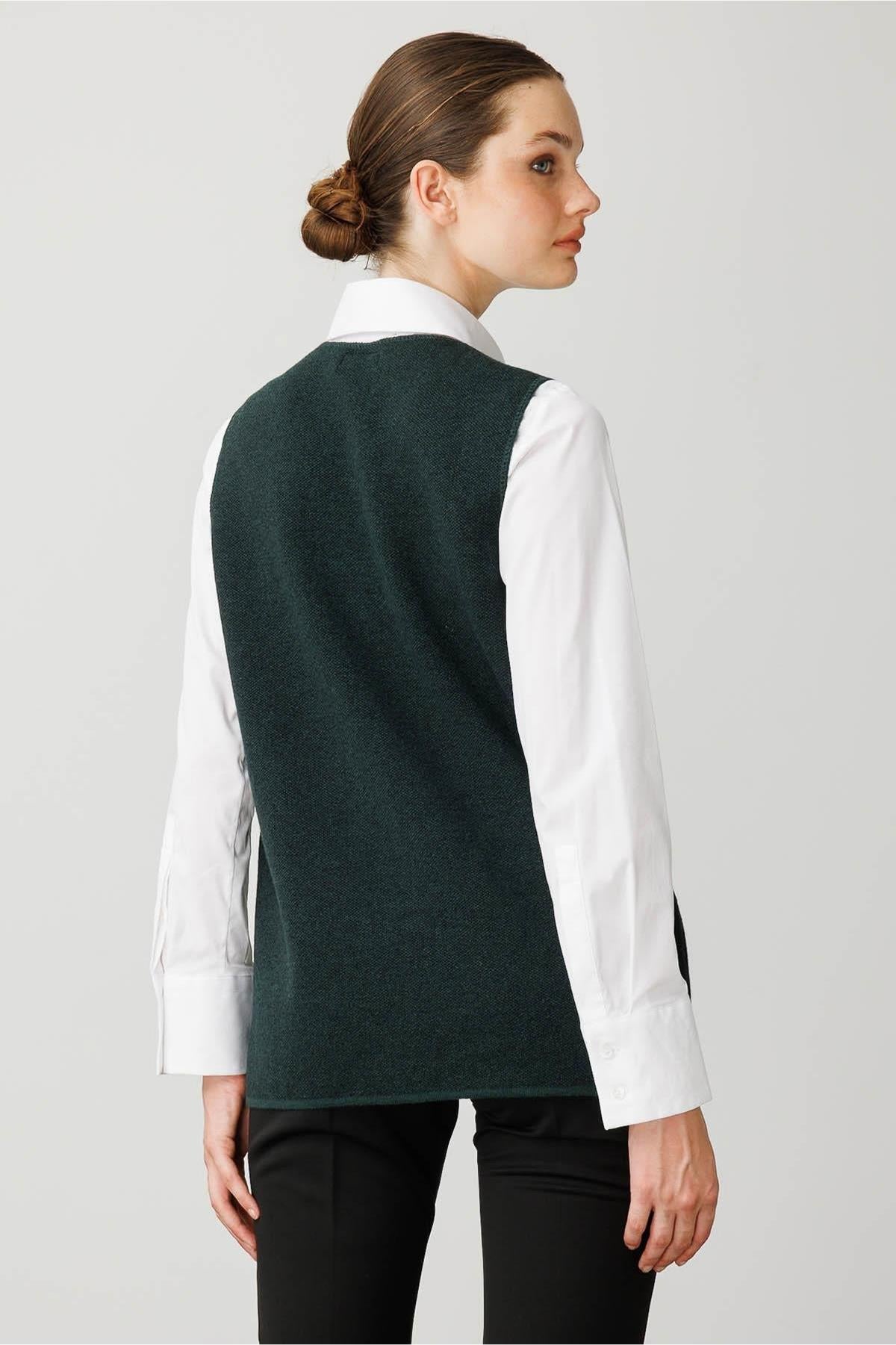 Crew Neck Embroidered Front Zippered Vest
