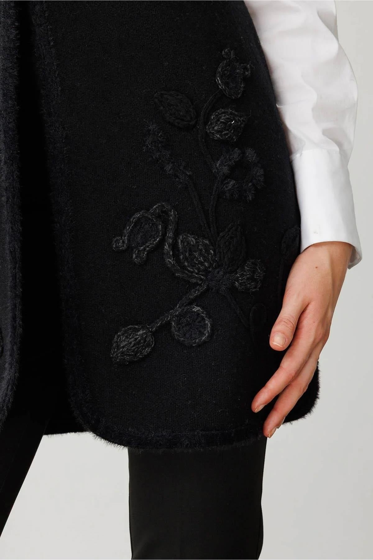 Crew Neck Floral Long Vest