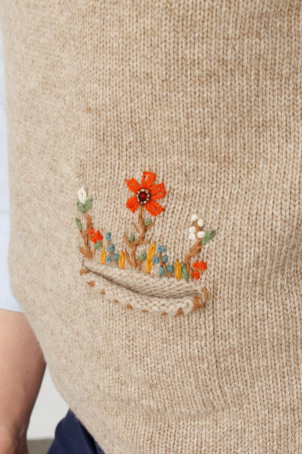 Crew Neck Floral Embroidered Sweater with Pocket