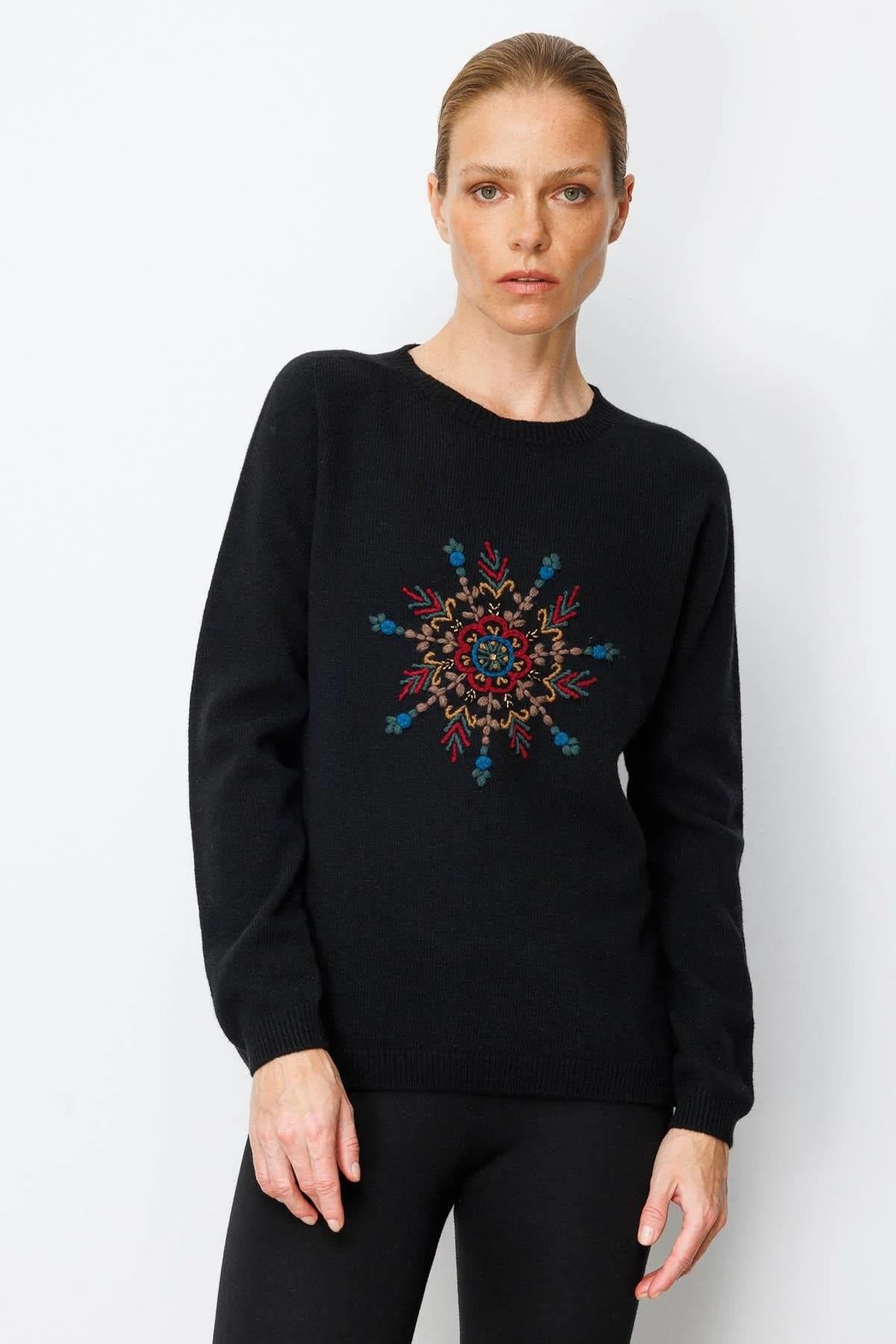 Zero Collar Snowflake Embroidered Sweater