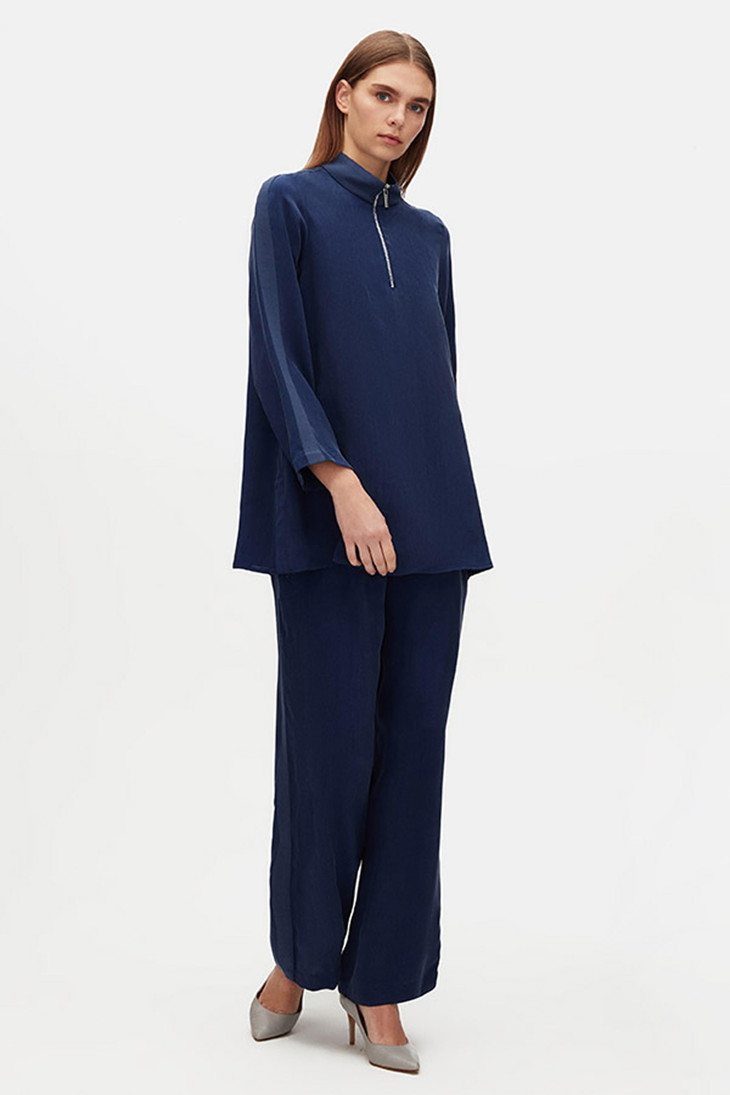 Stand Collar Zippered Long Sleeve Tunic