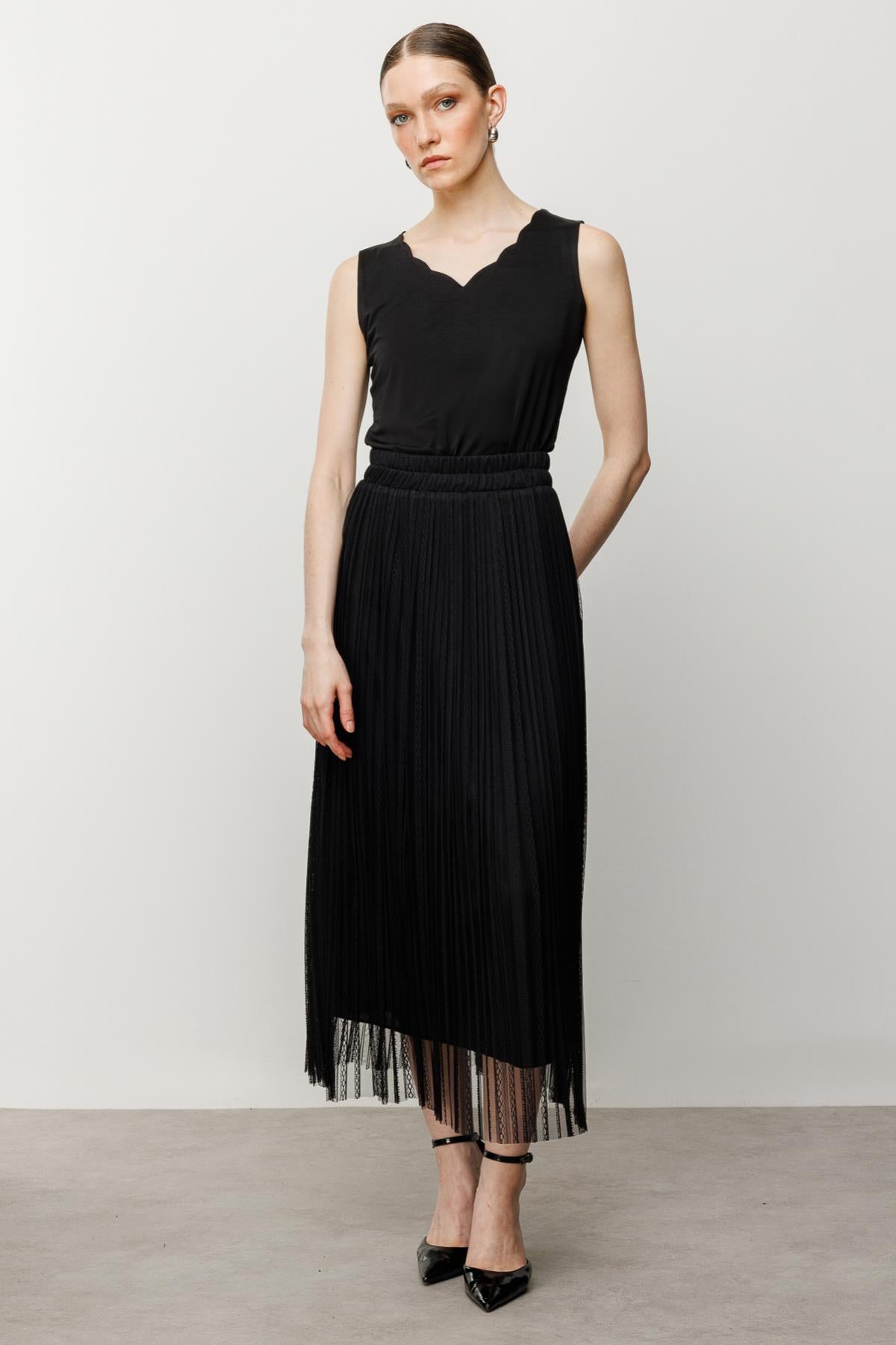 Piliseli Tül Detaylı Uzun Etek