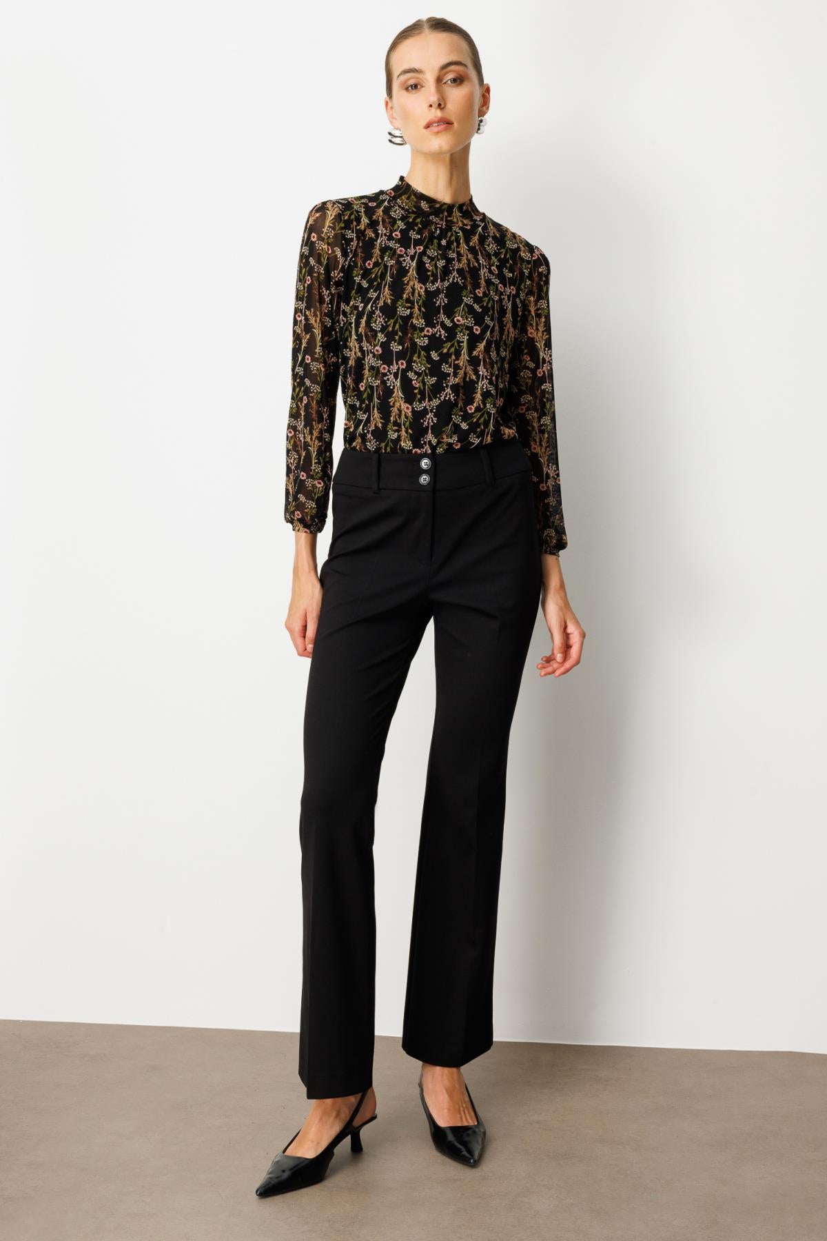 Bell-bottomed Pocketless Trousers